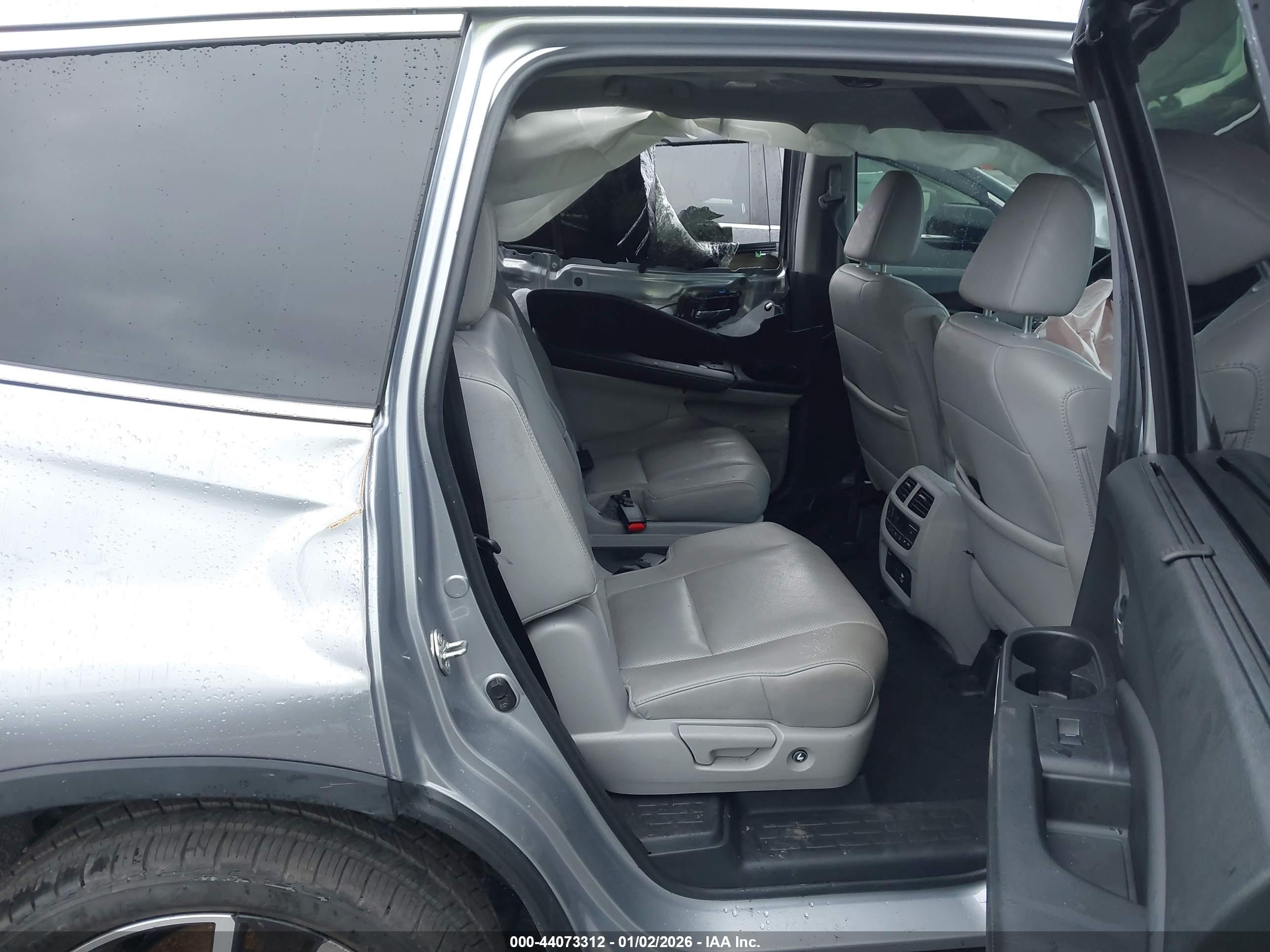 HONDA PILOT image 8