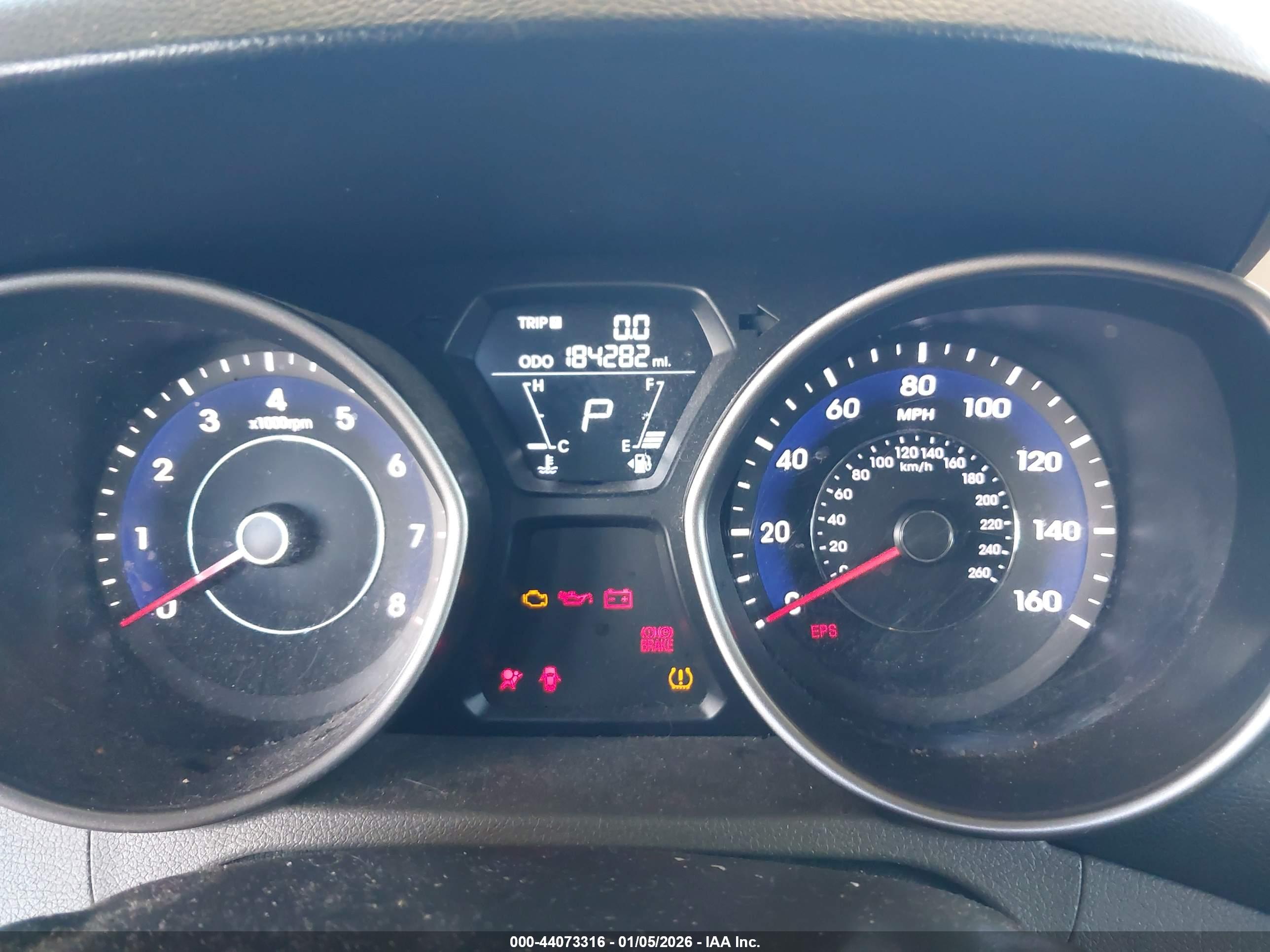 HYUNDAI ELANTRA image 7