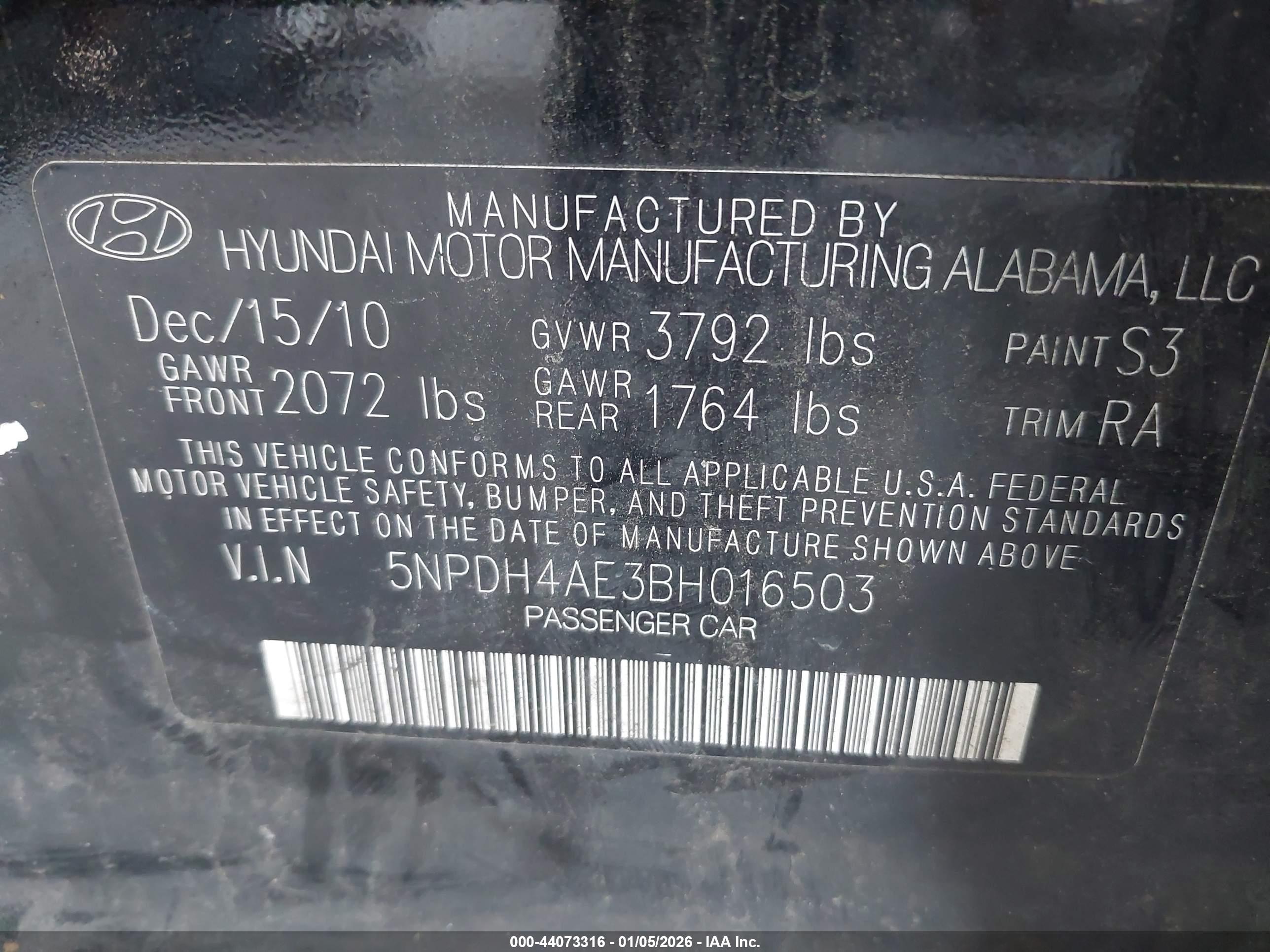 HYUNDAI ELANTRA image 9