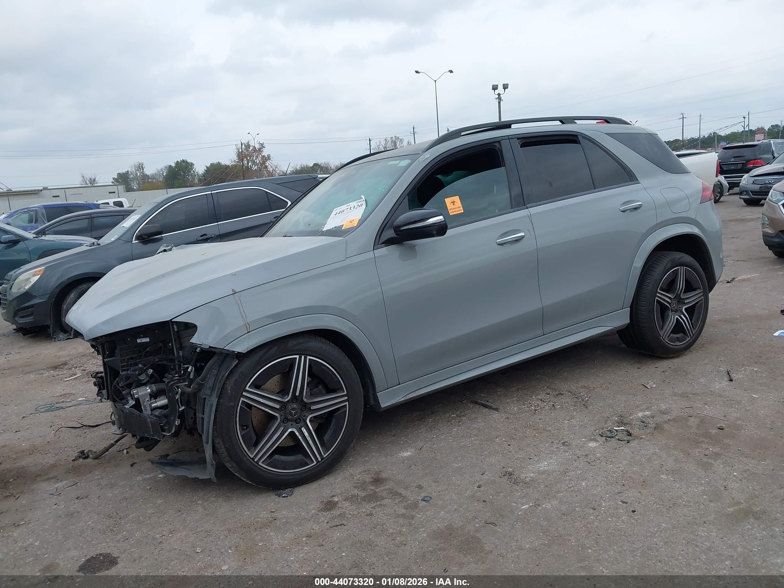 MERCEDES-BENZ GLE image 2