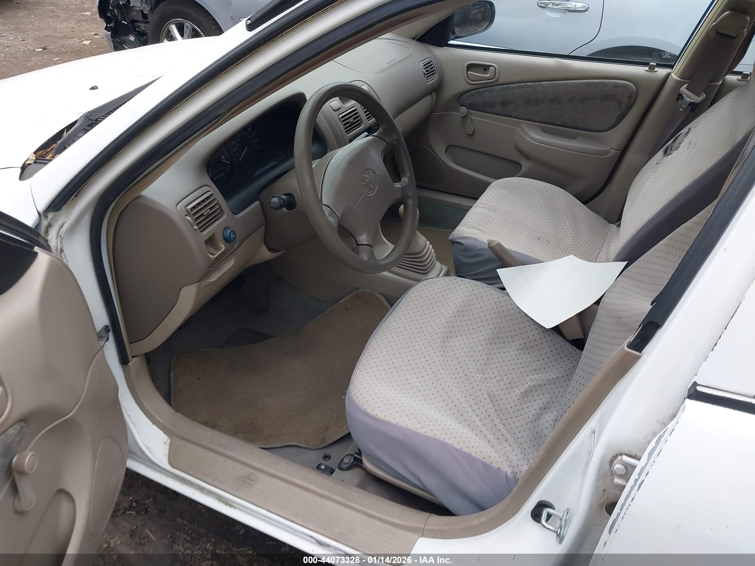 TOYOTA COROLLA image 5