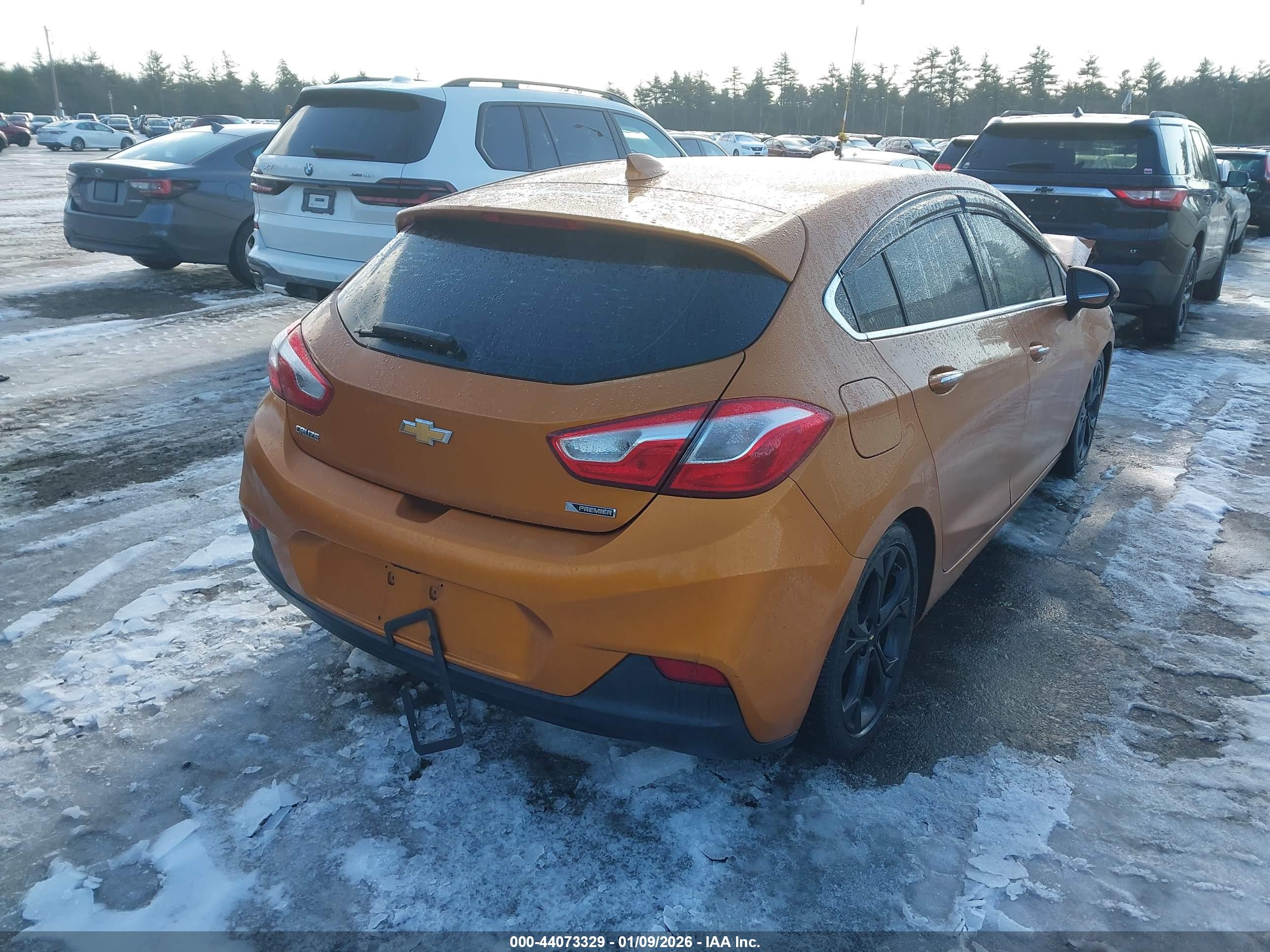 CHEVROLET CRUZE image 4