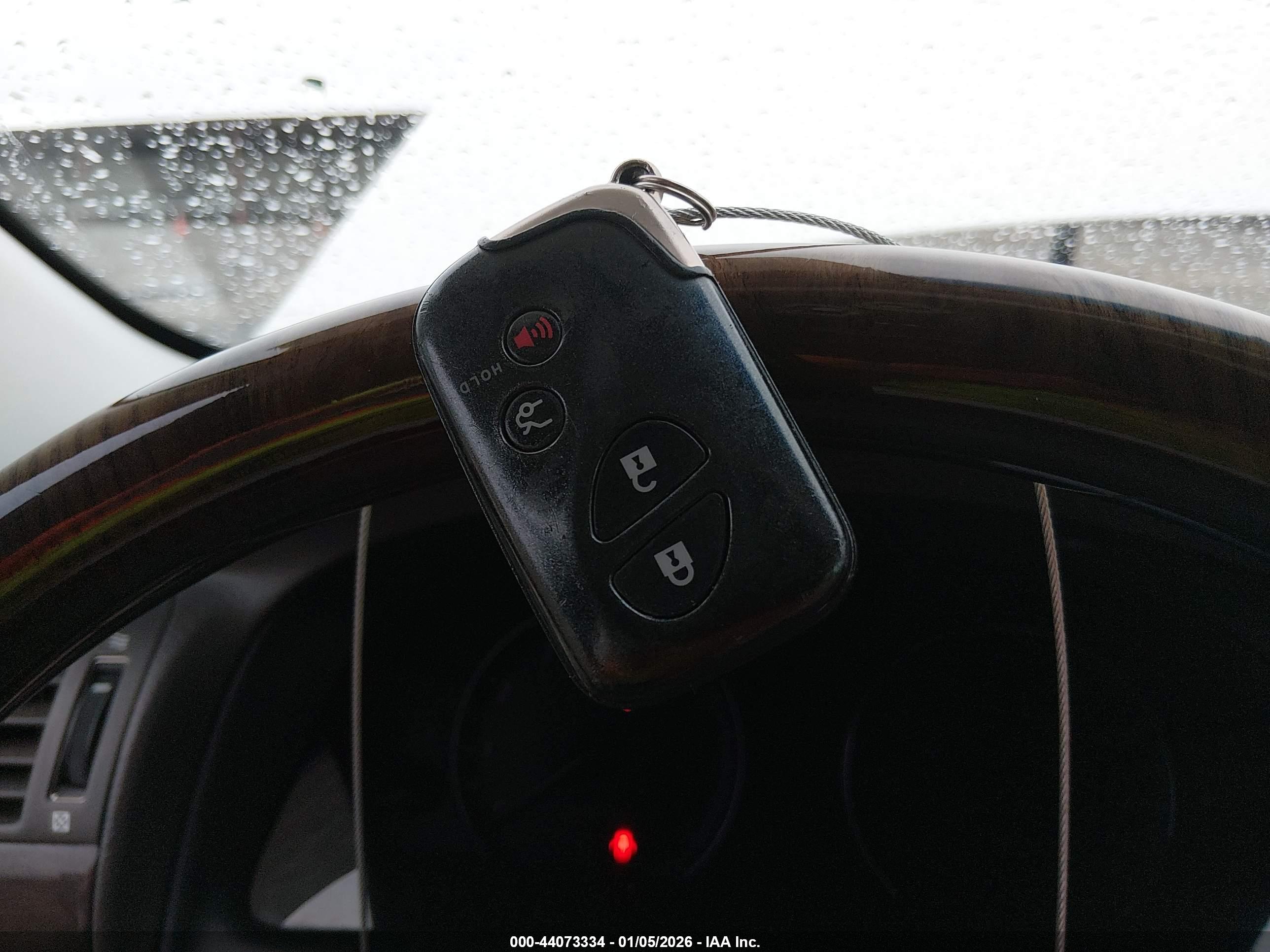 LEXUS LS image 11