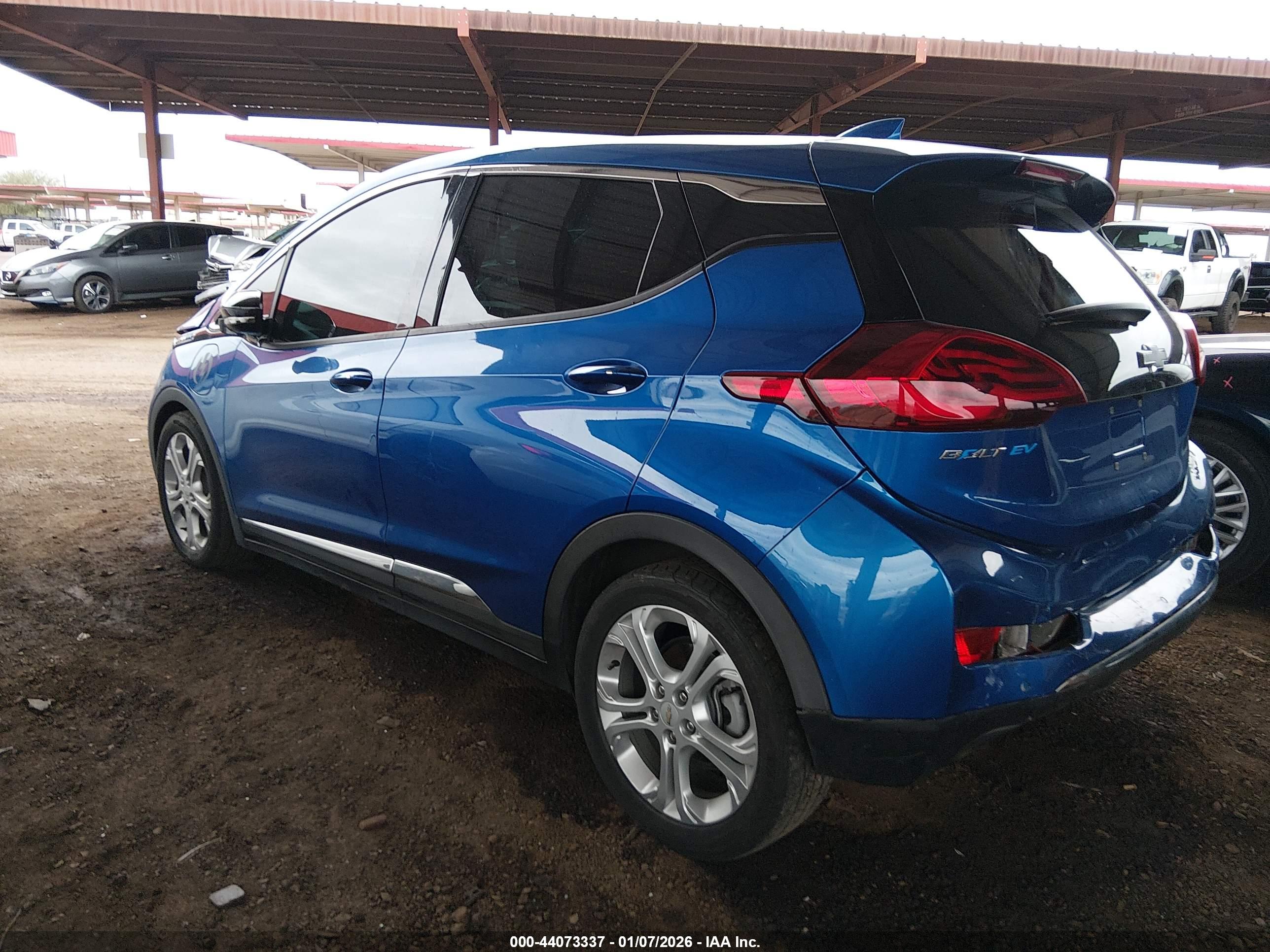 CHEVROLET BOLT image 3