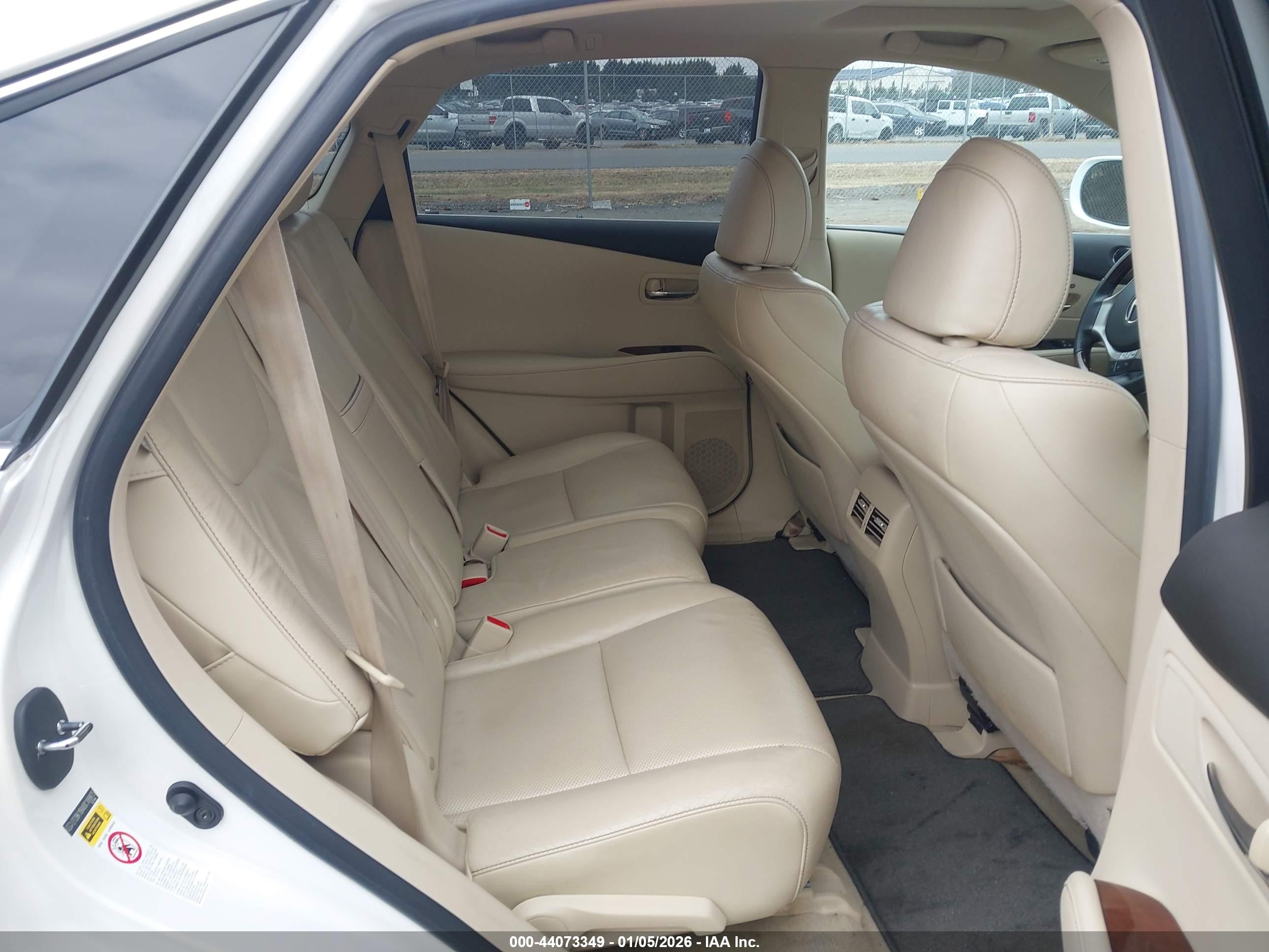 LEXUS RX image 8
