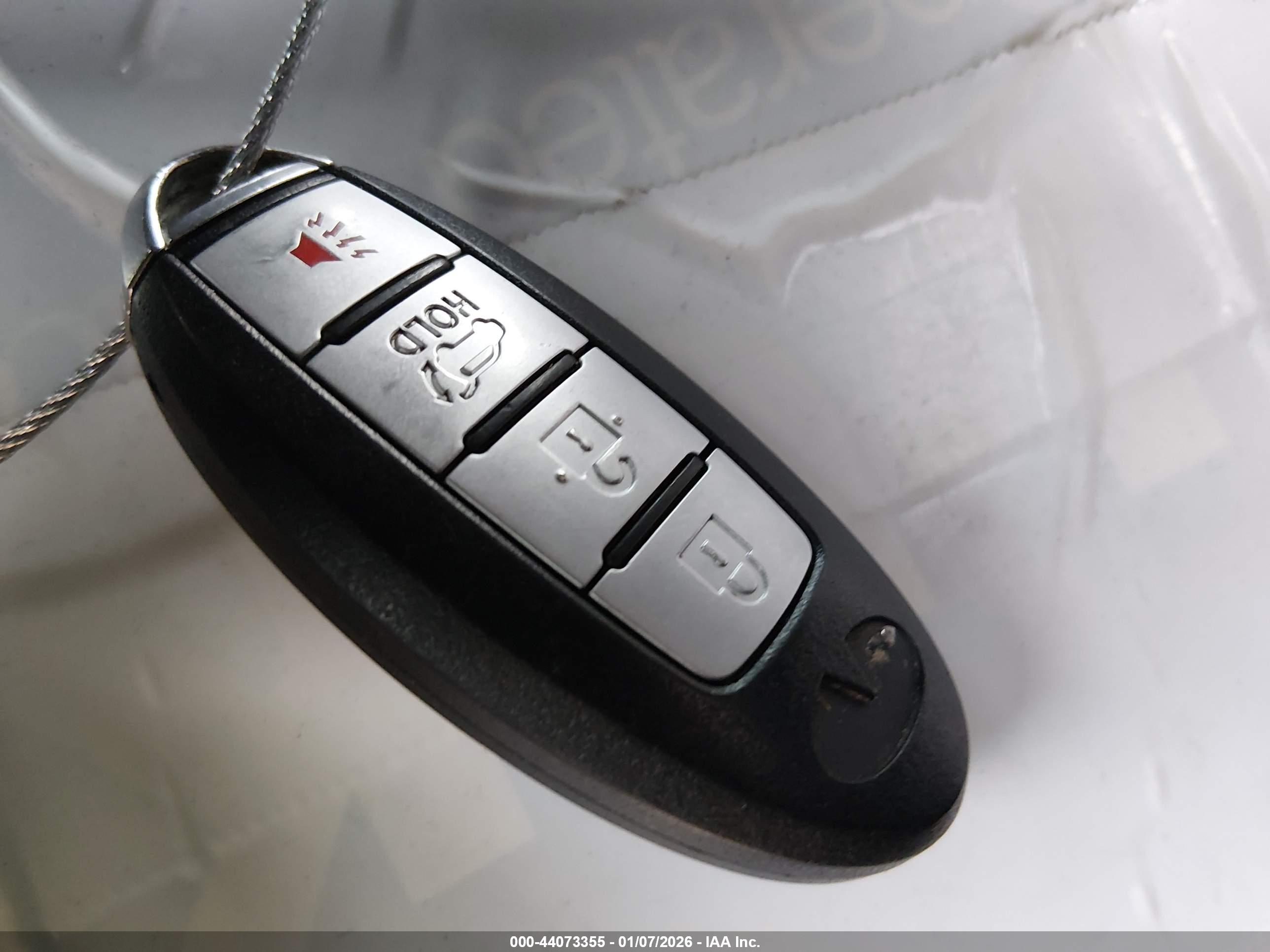 INFINITI JX35 image 11