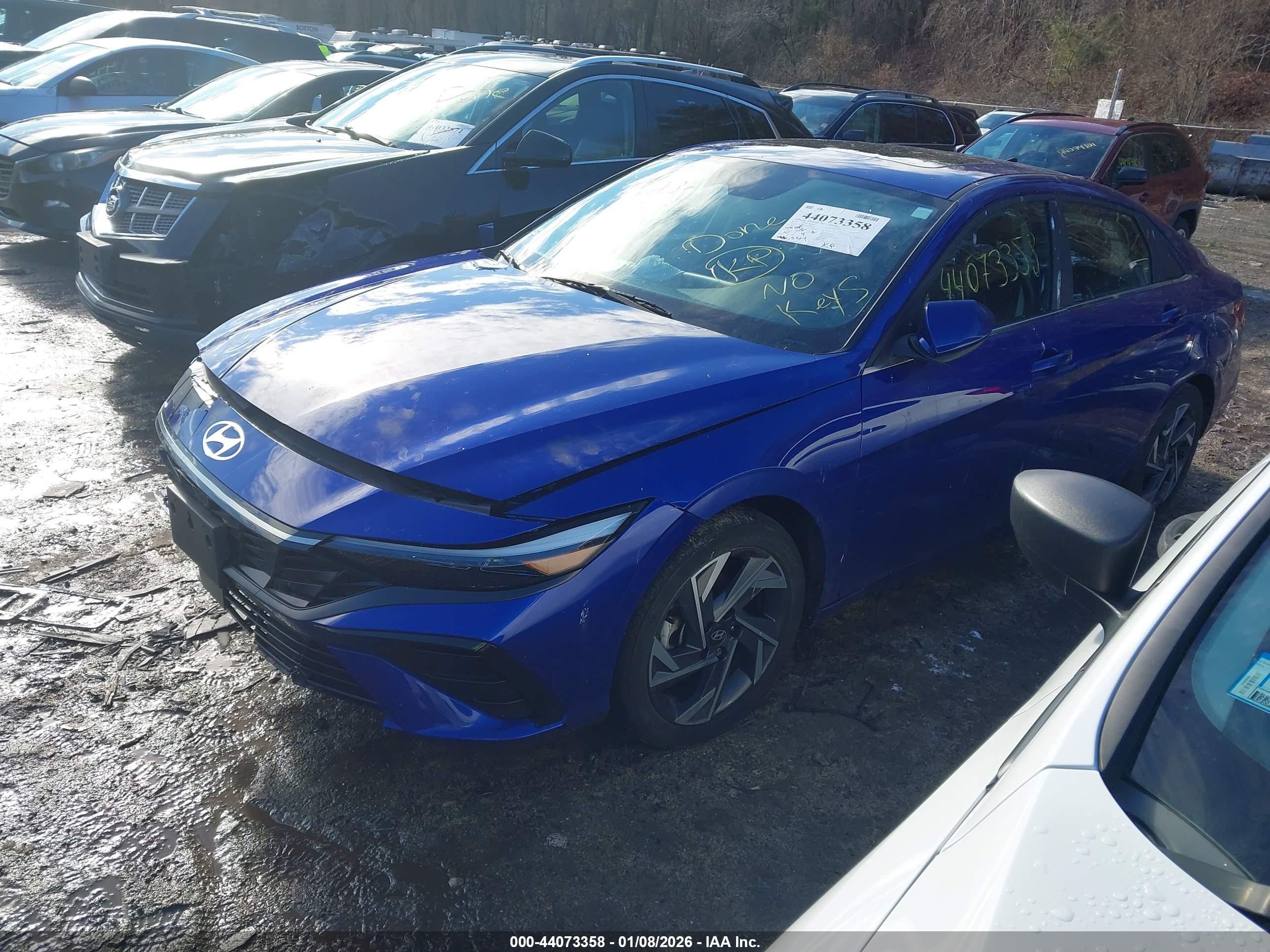 HYUNDAI ELANTRA image 2