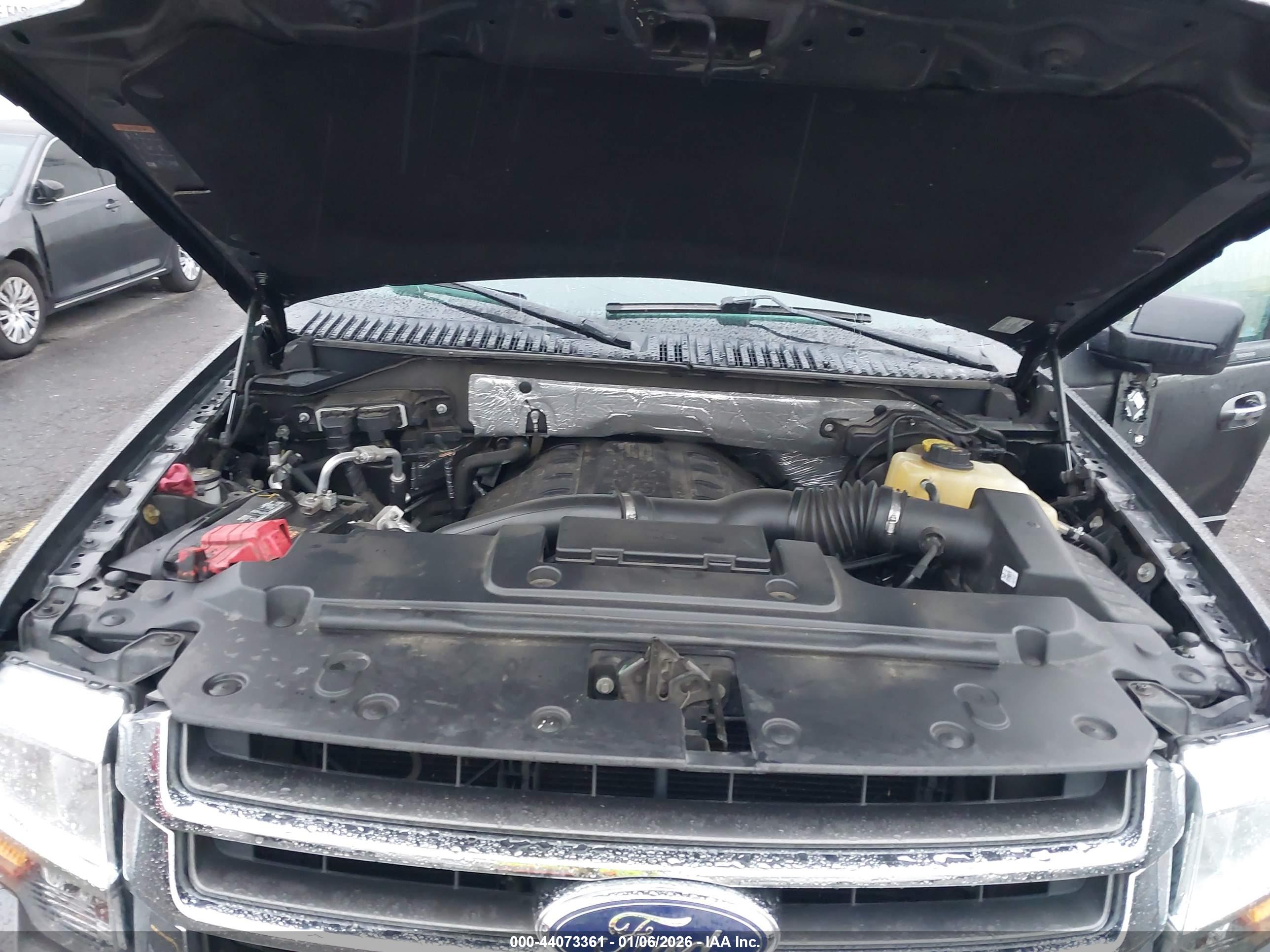 FORD EXPEDITION image 10