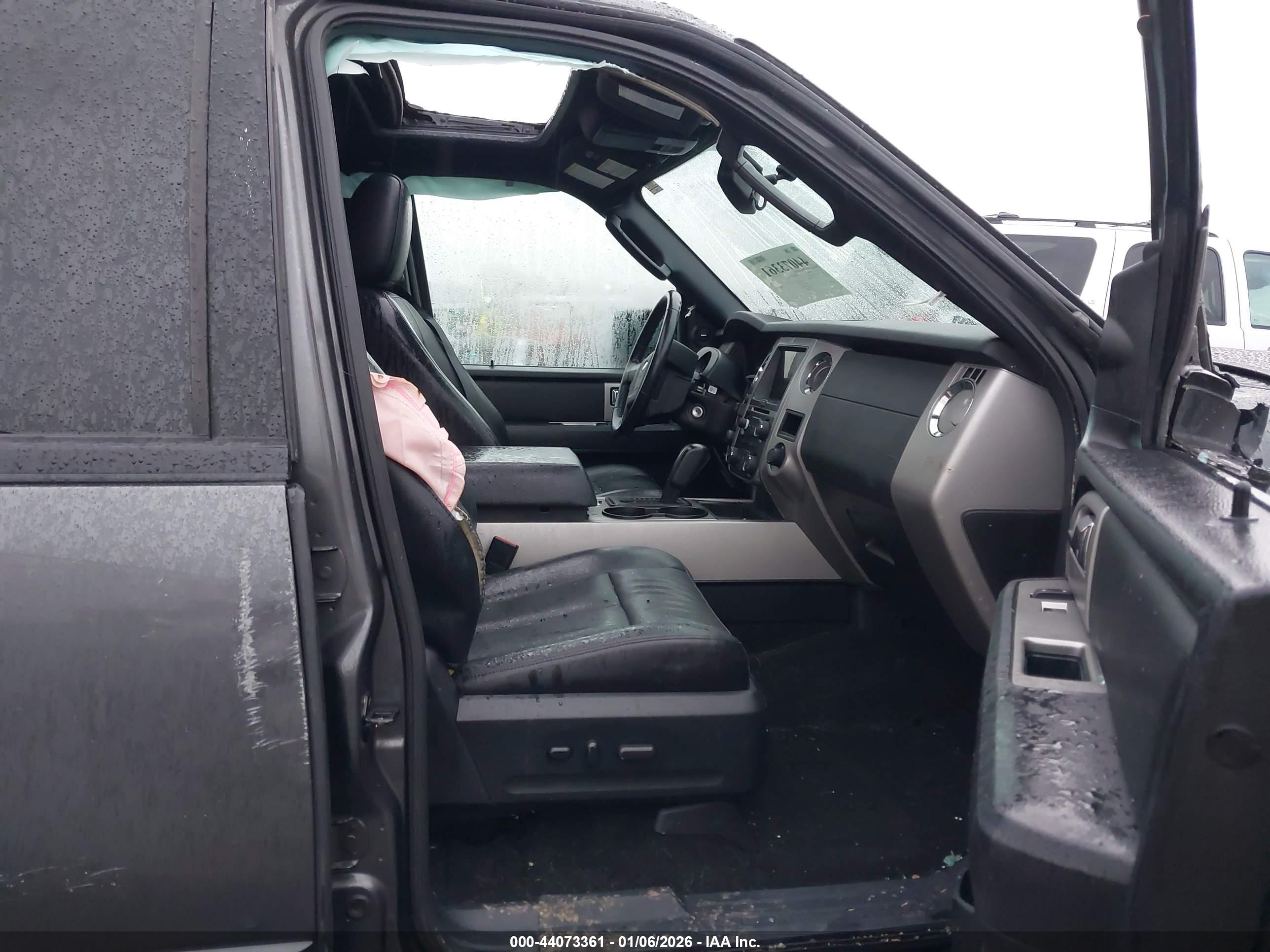 FORD EXPEDITION image 5