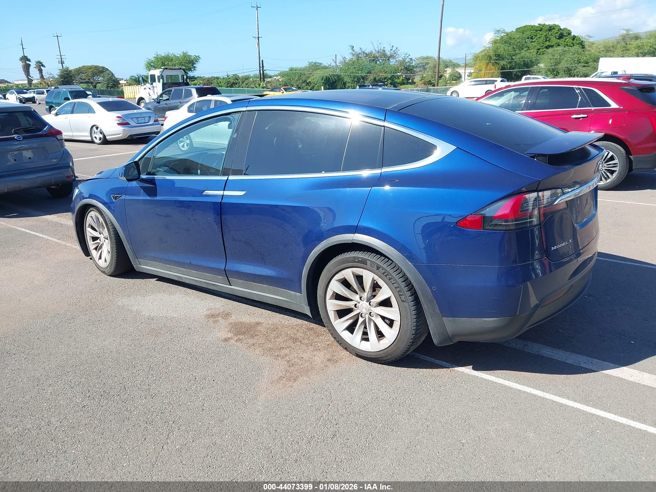 TESLA MODEL image 3