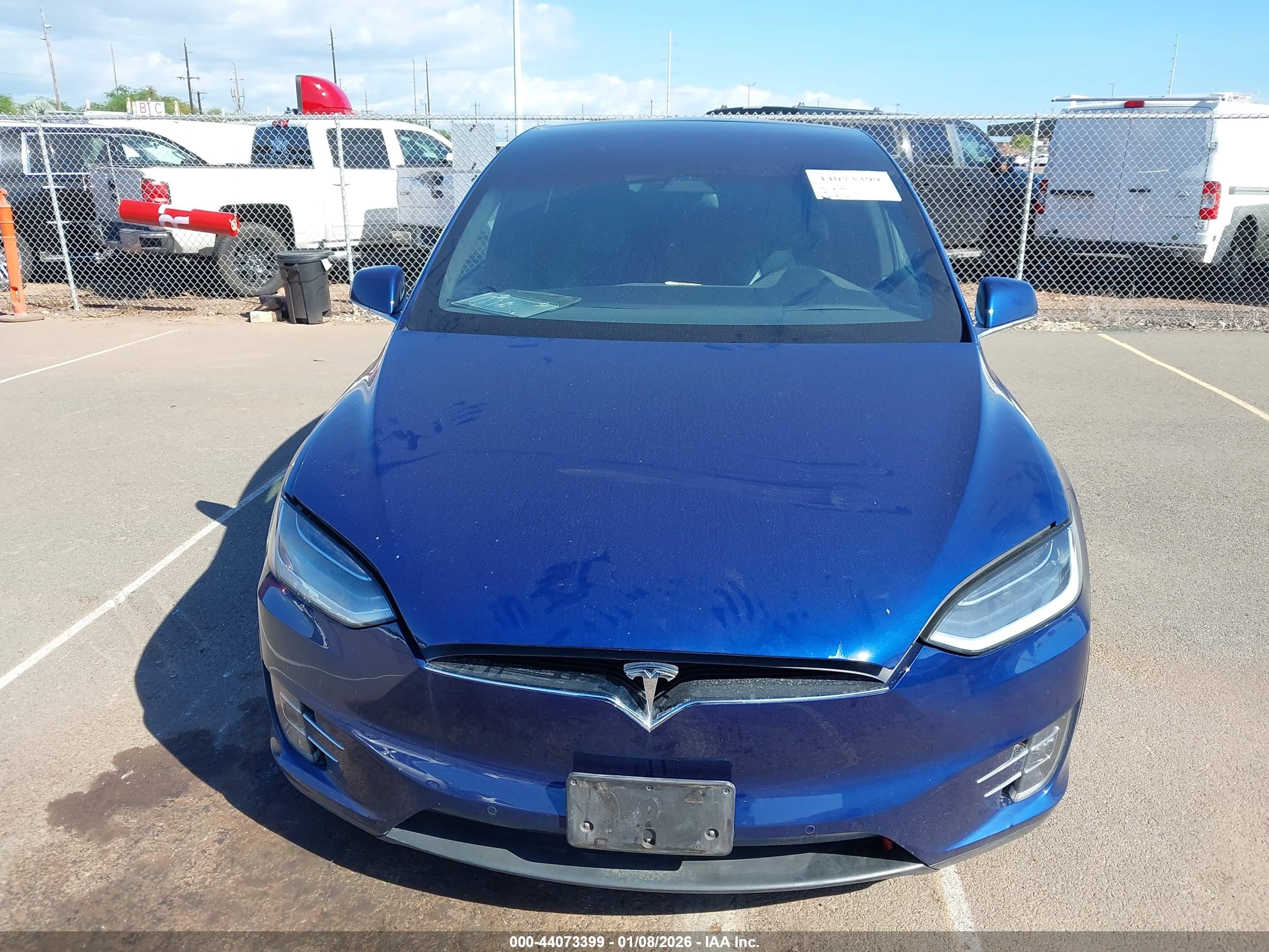 TESLA MODEL image 6