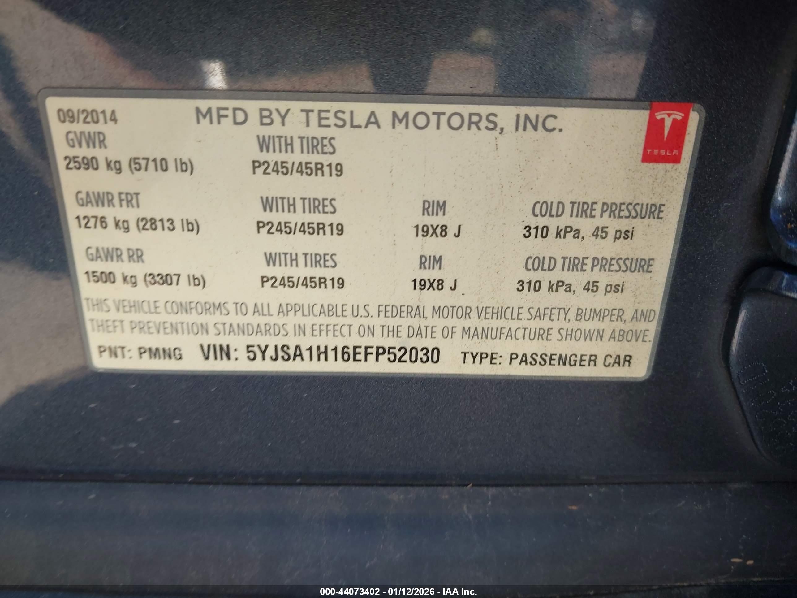 TESLA MODEL image 9
