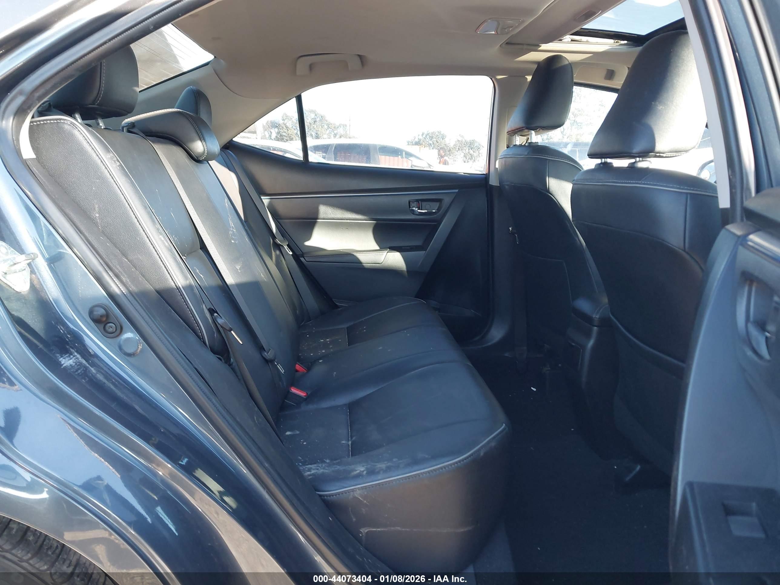 TOYOTA COROLLA image 8