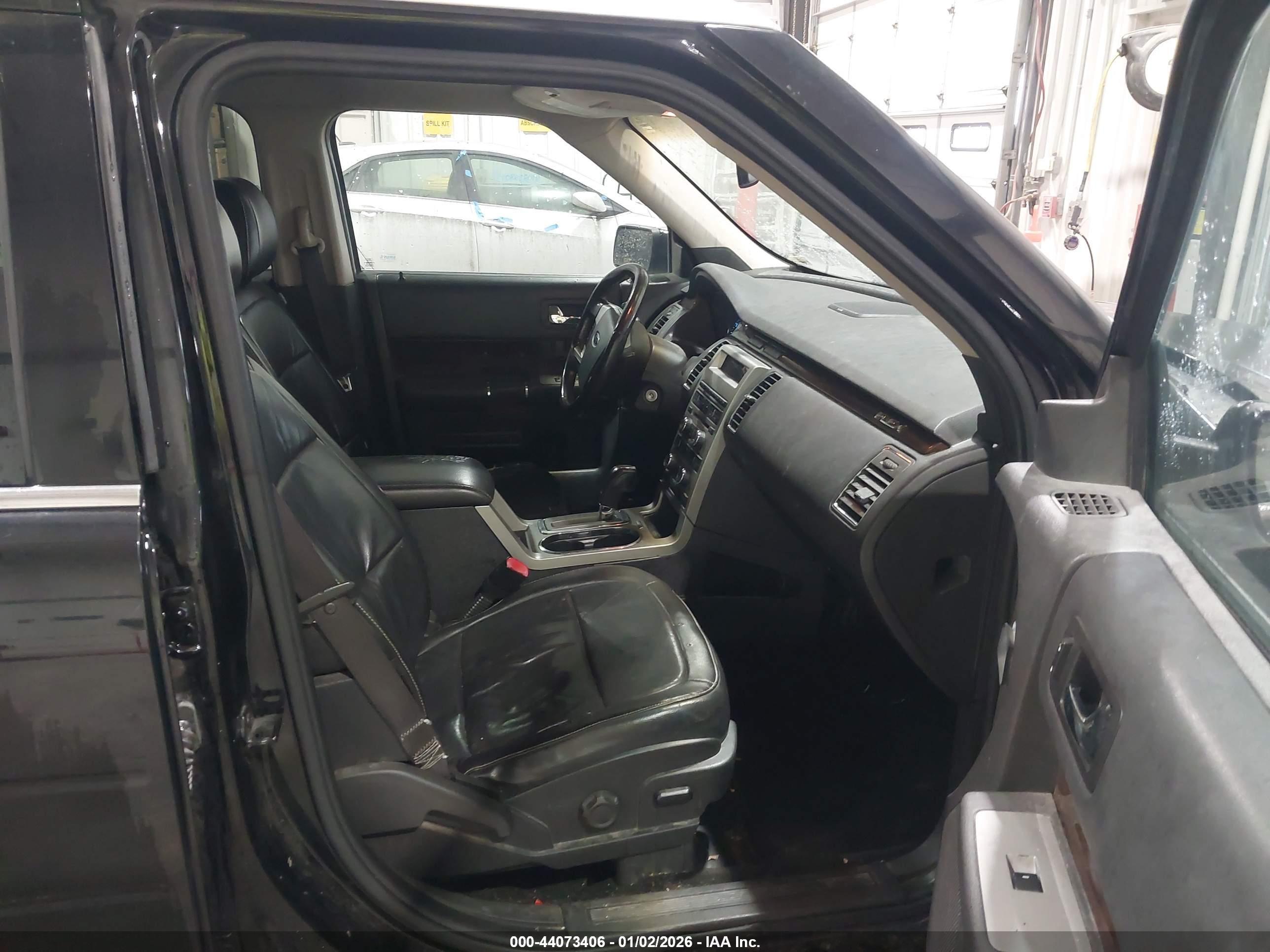 FORD FLEX image 5