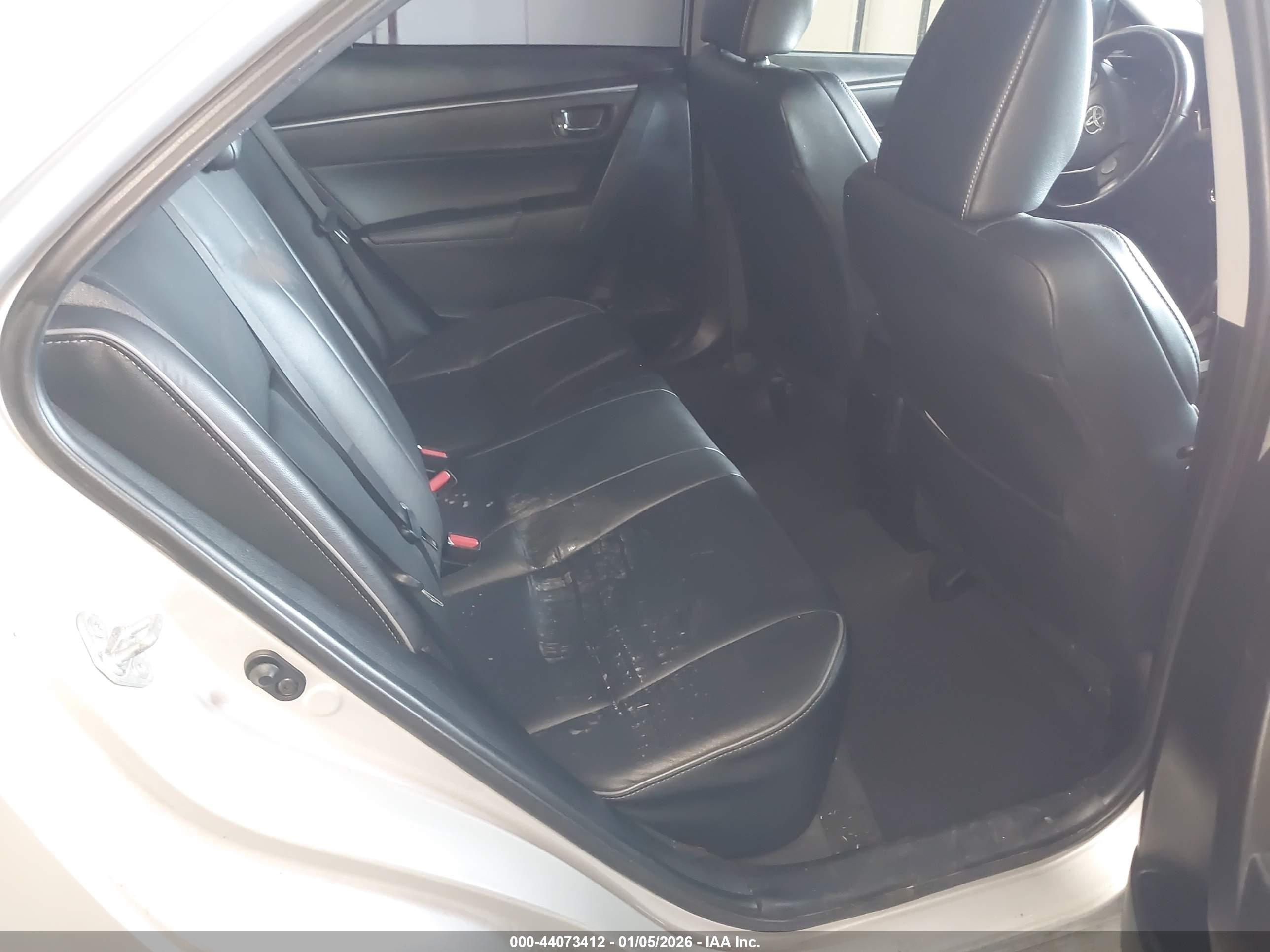 TOYOTA COROLLA image 8
