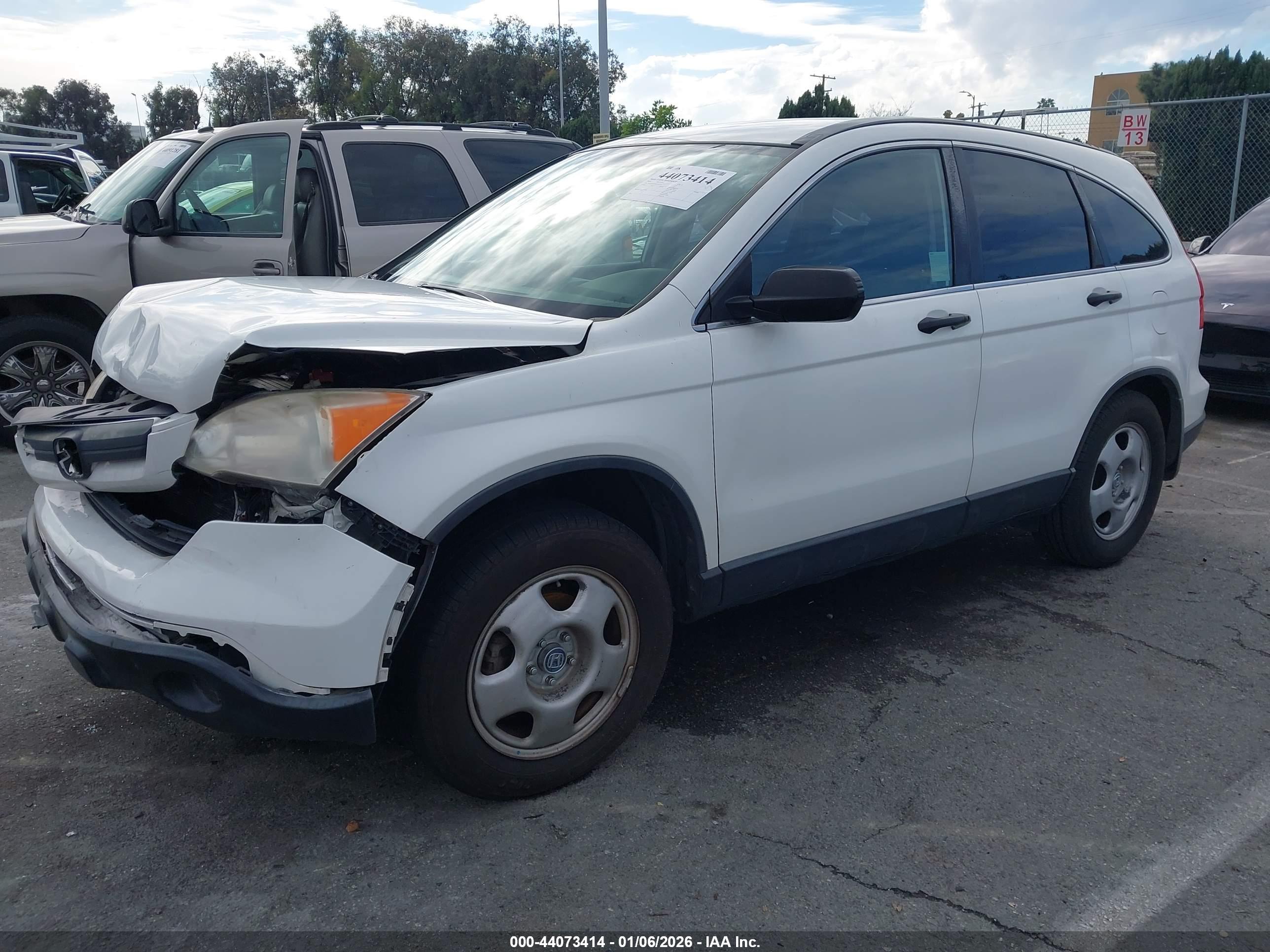 HONDA CR-V image 2