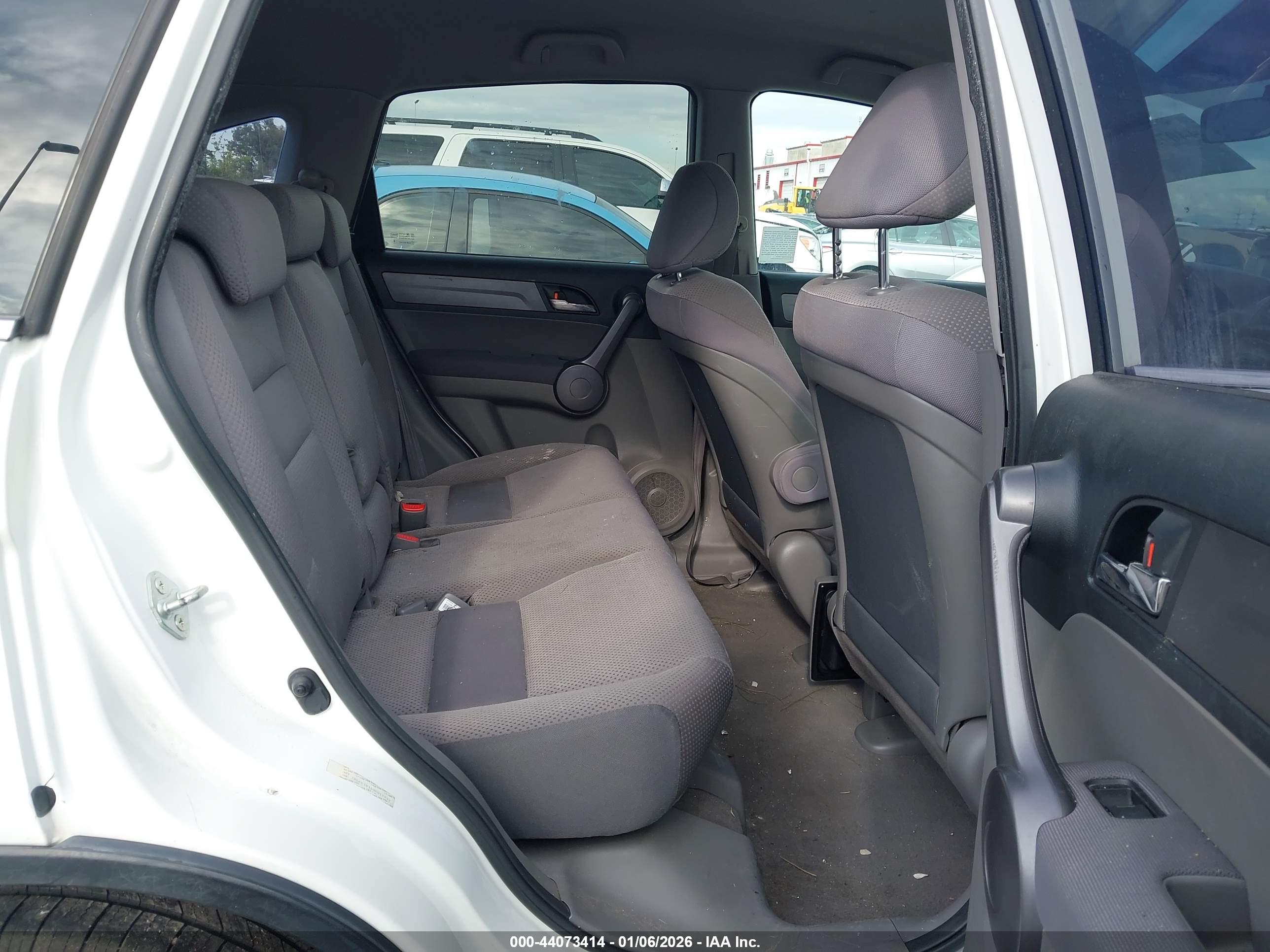 HONDA CR-V image 8