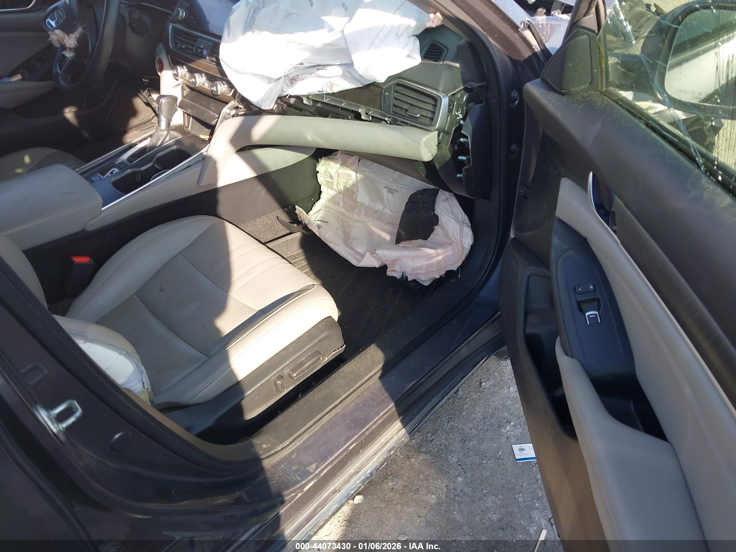 HONDA ACCORD image 5