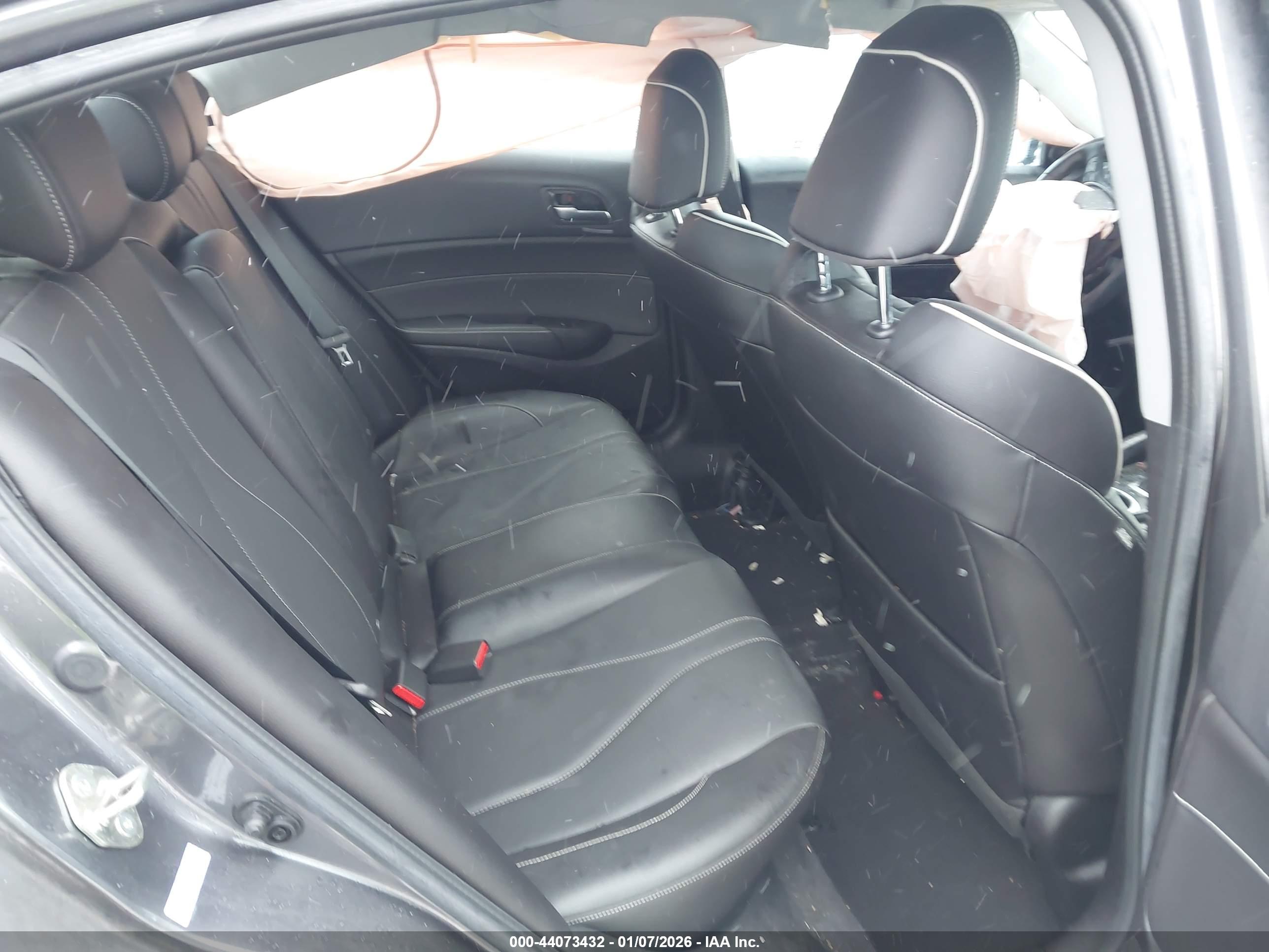 ACURA ILX image 8