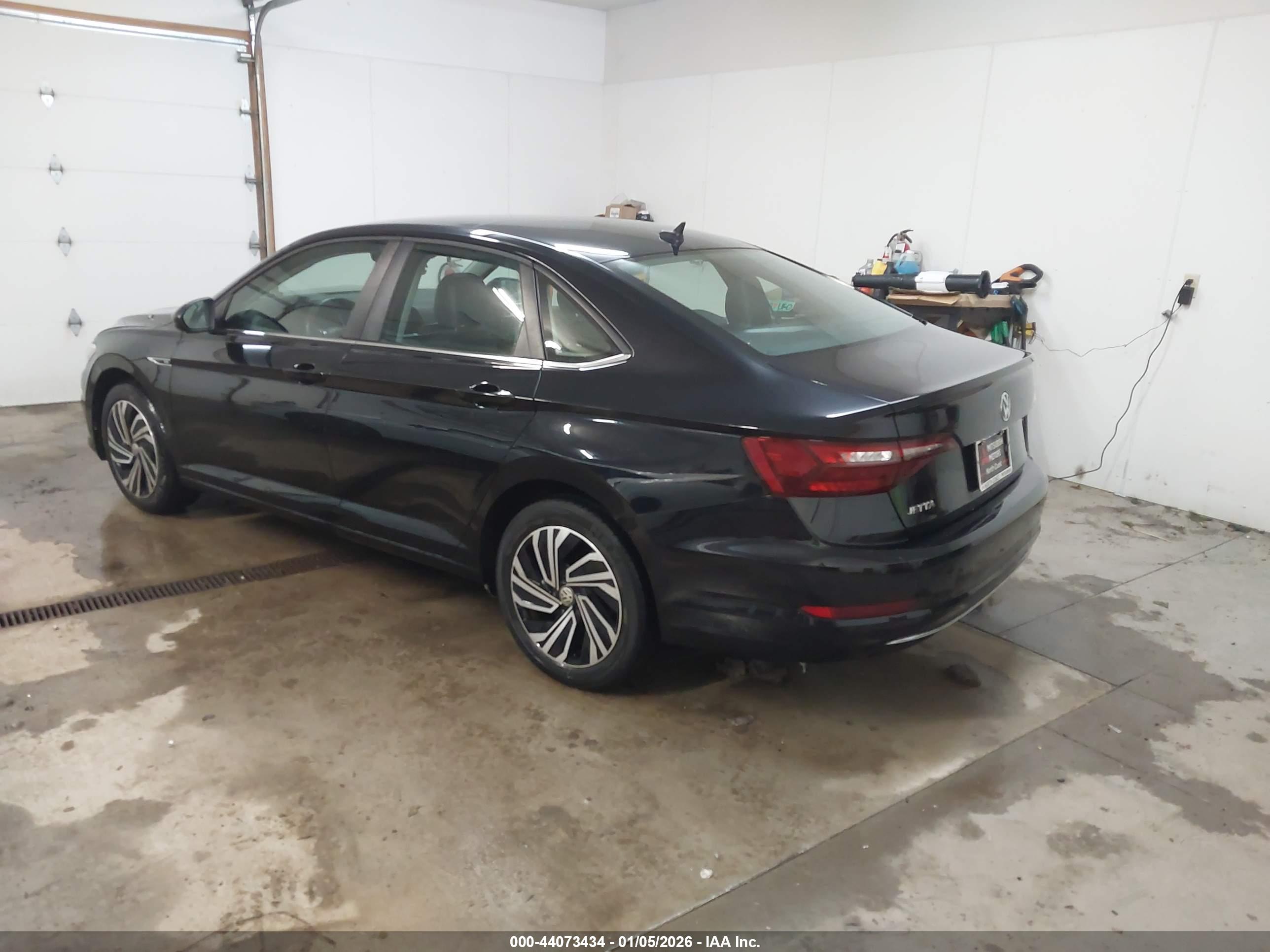 VOLKSWAGEN JETTA image 3