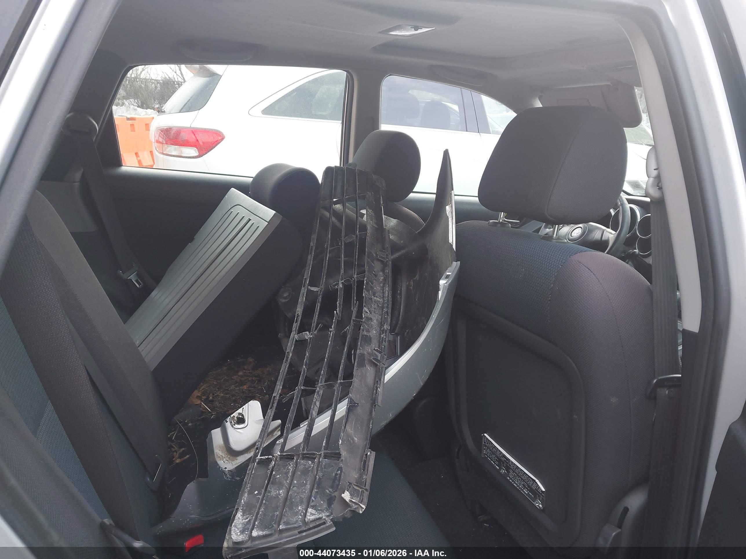 TOYOTA MATRIX image 8