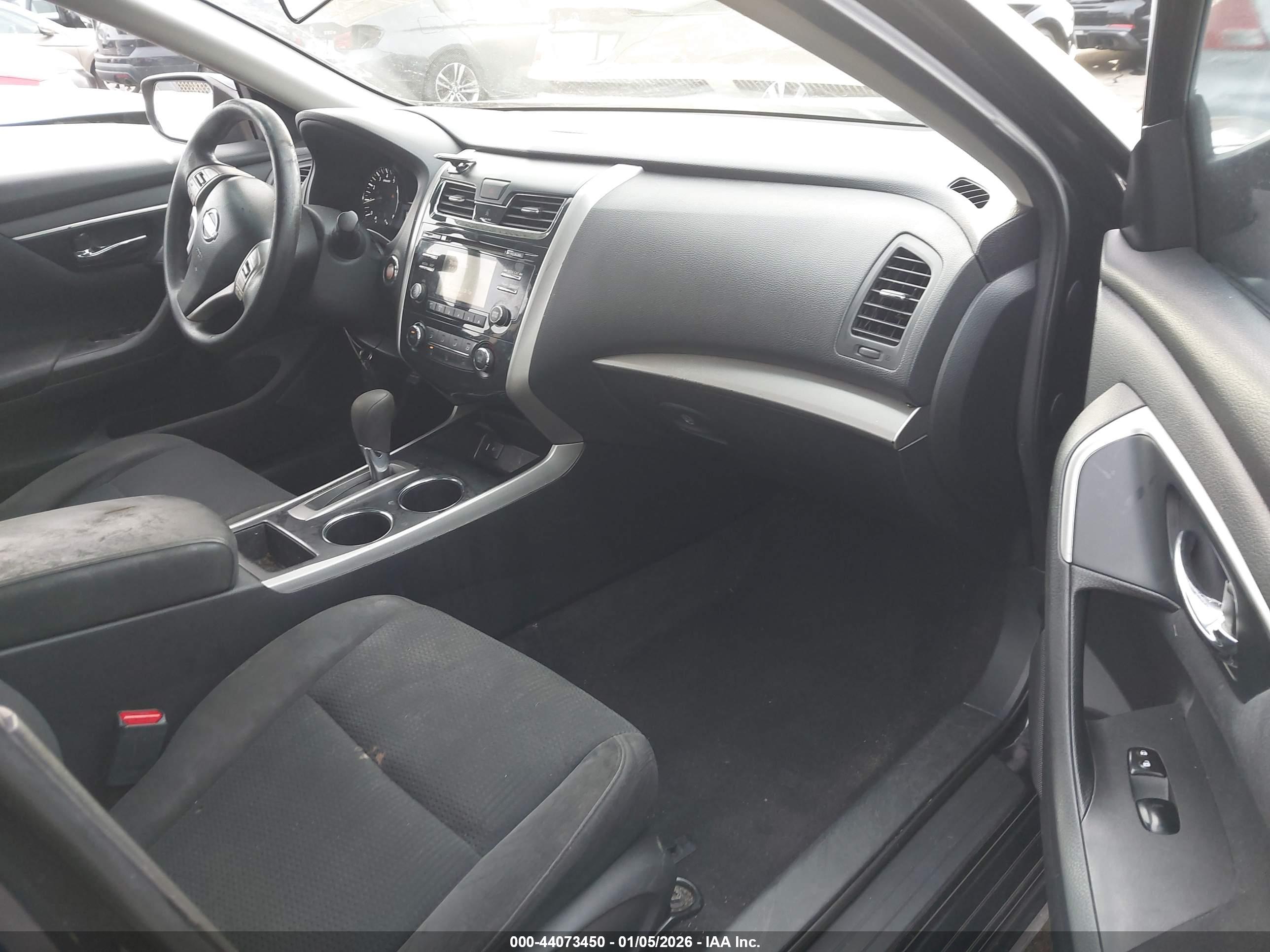 NISSAN ALTIMA image 5
