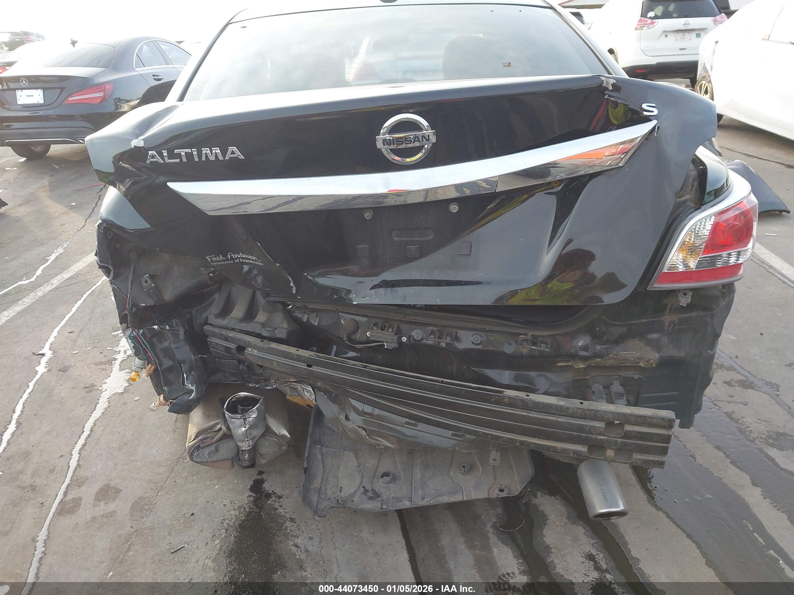 NISSAN ALTIMA image 6