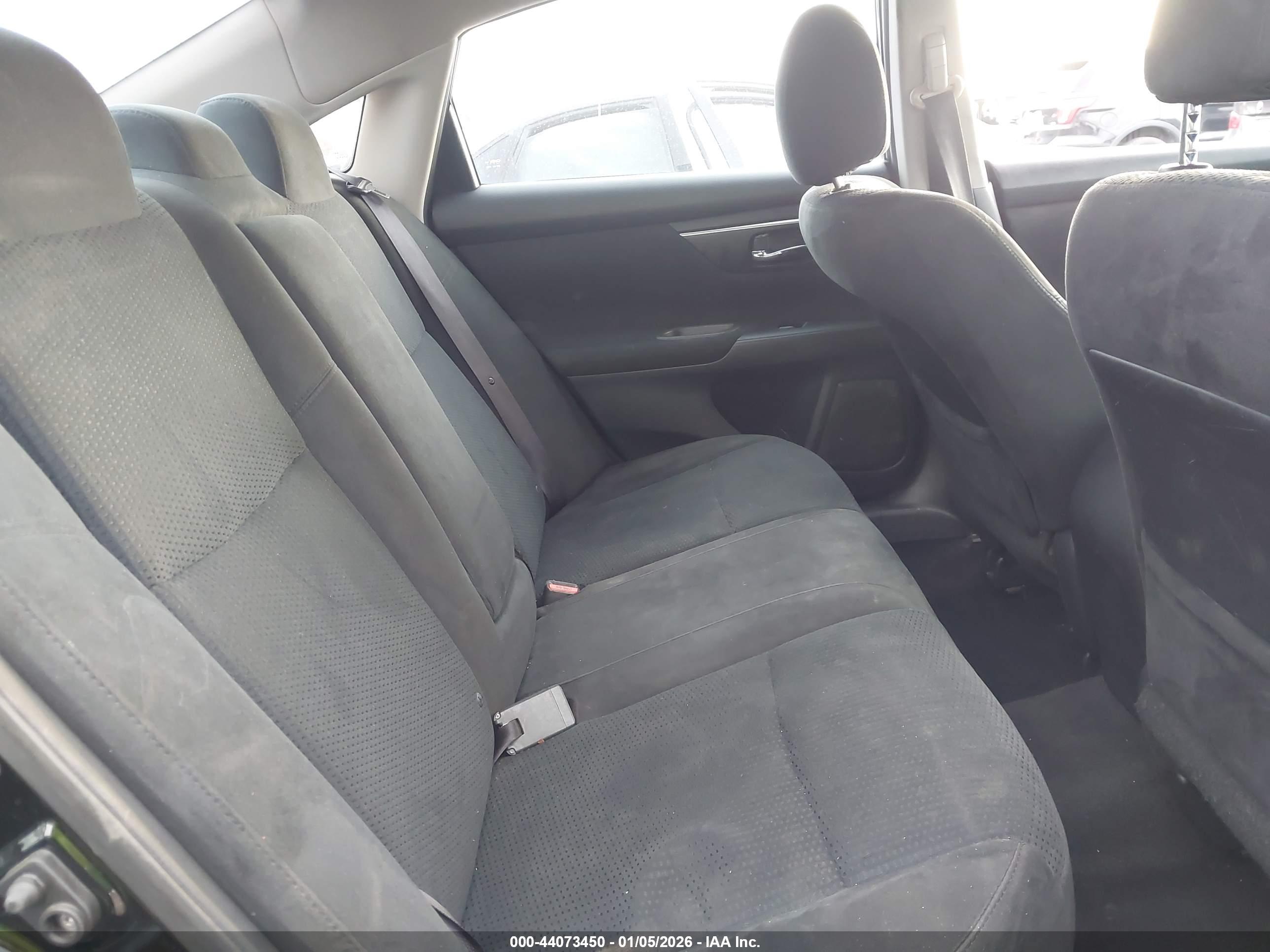 NISSAN ALTIMA image 8