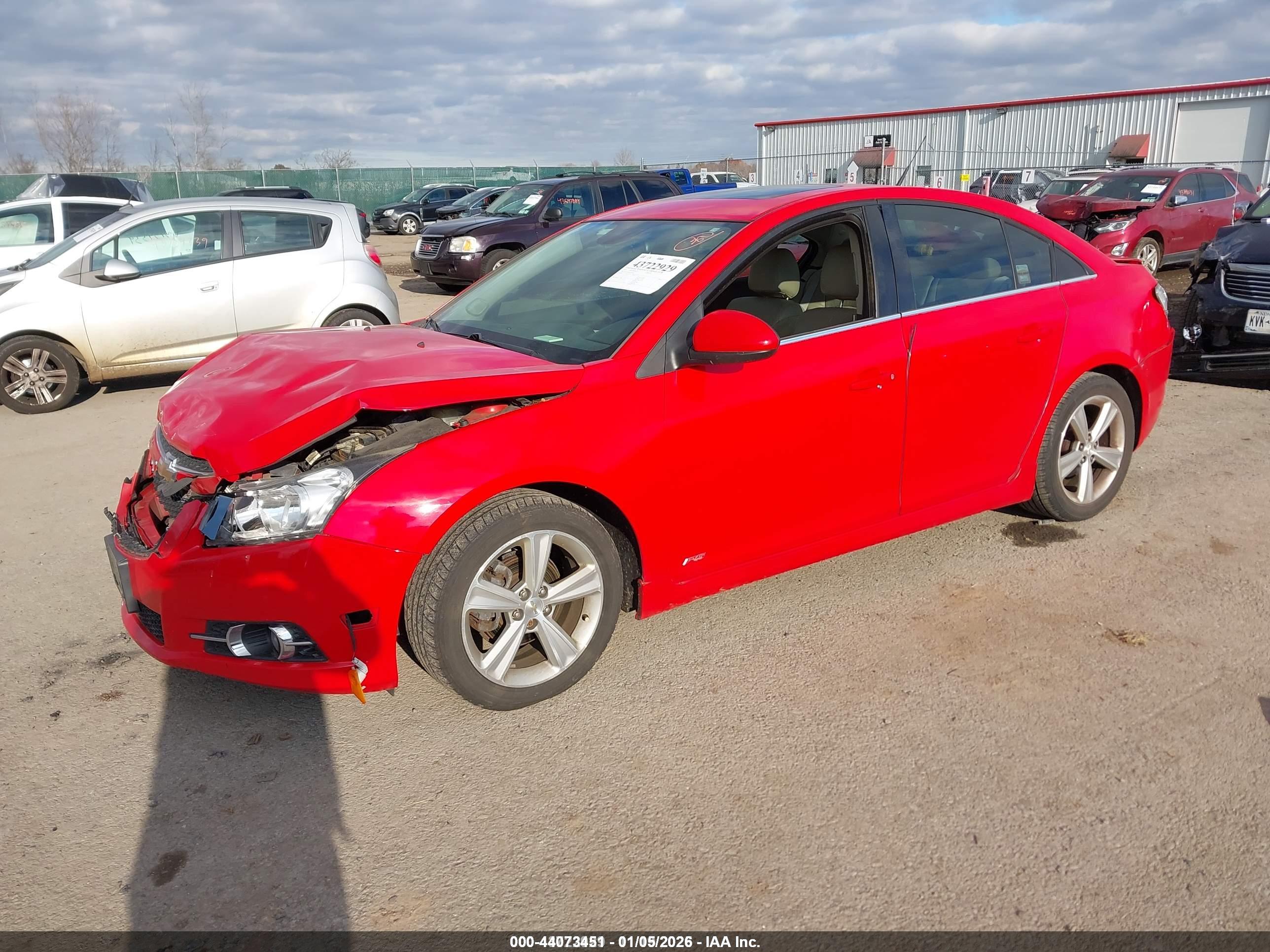CHEVROLET CRUZE image 2