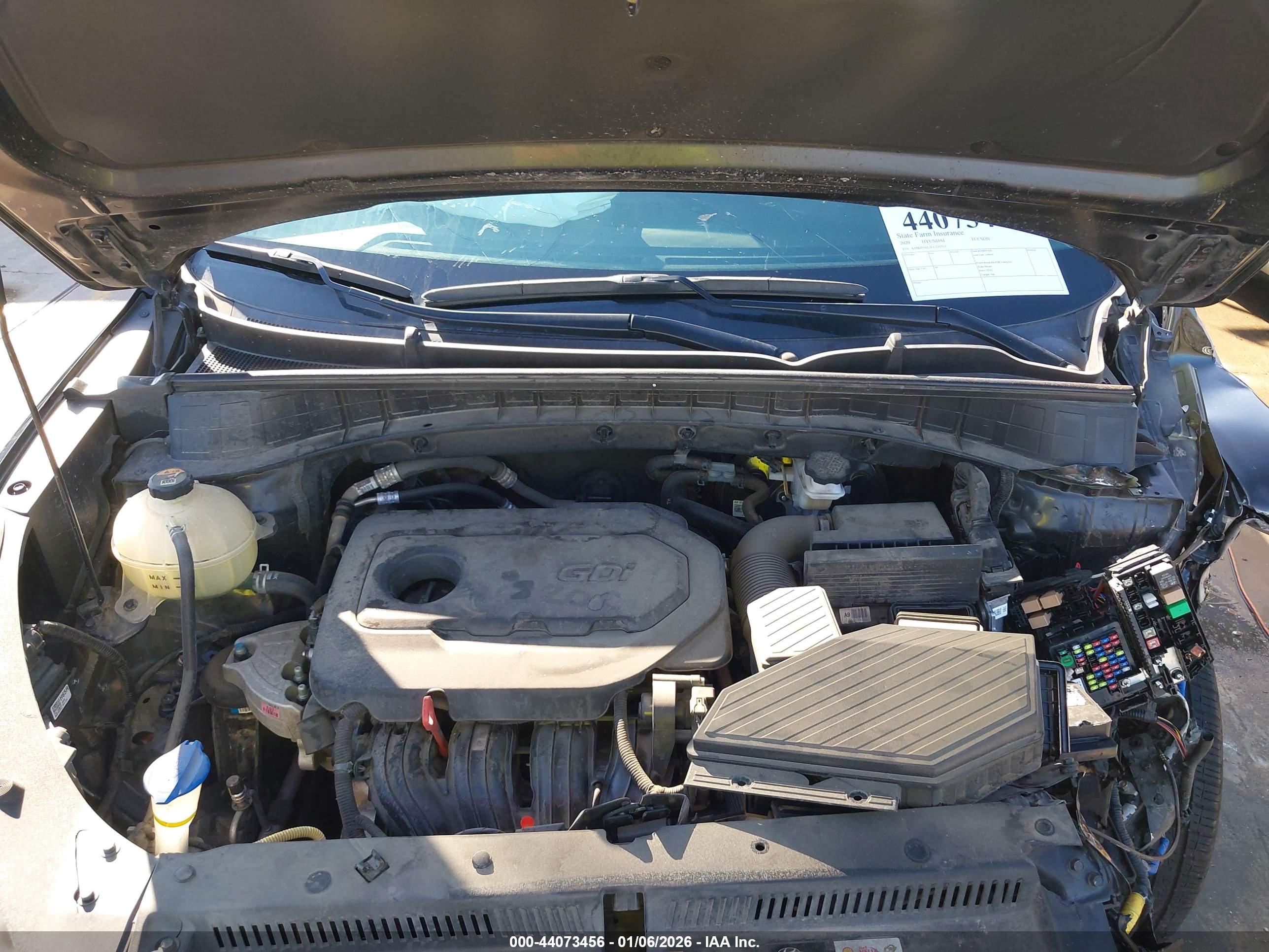 HYUNDAI TUCSON image 10