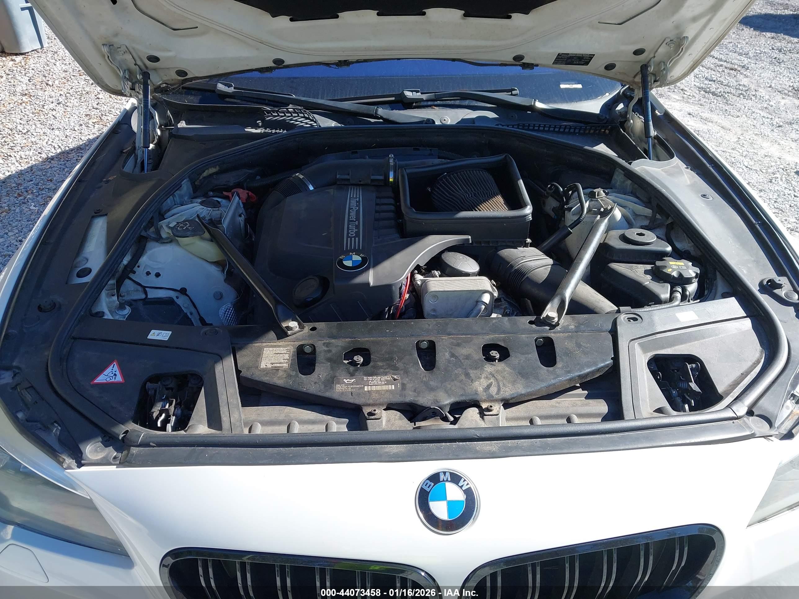BMW 535I image 10