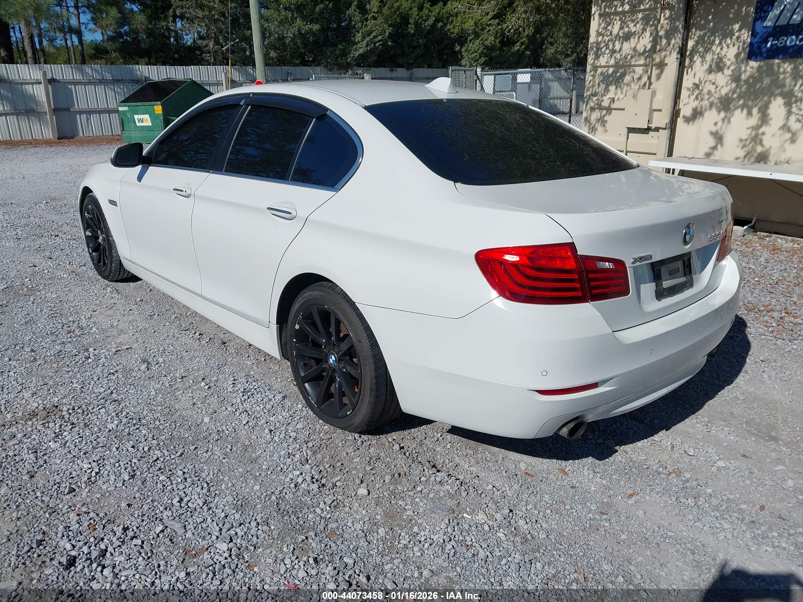 BMW 535I image 3