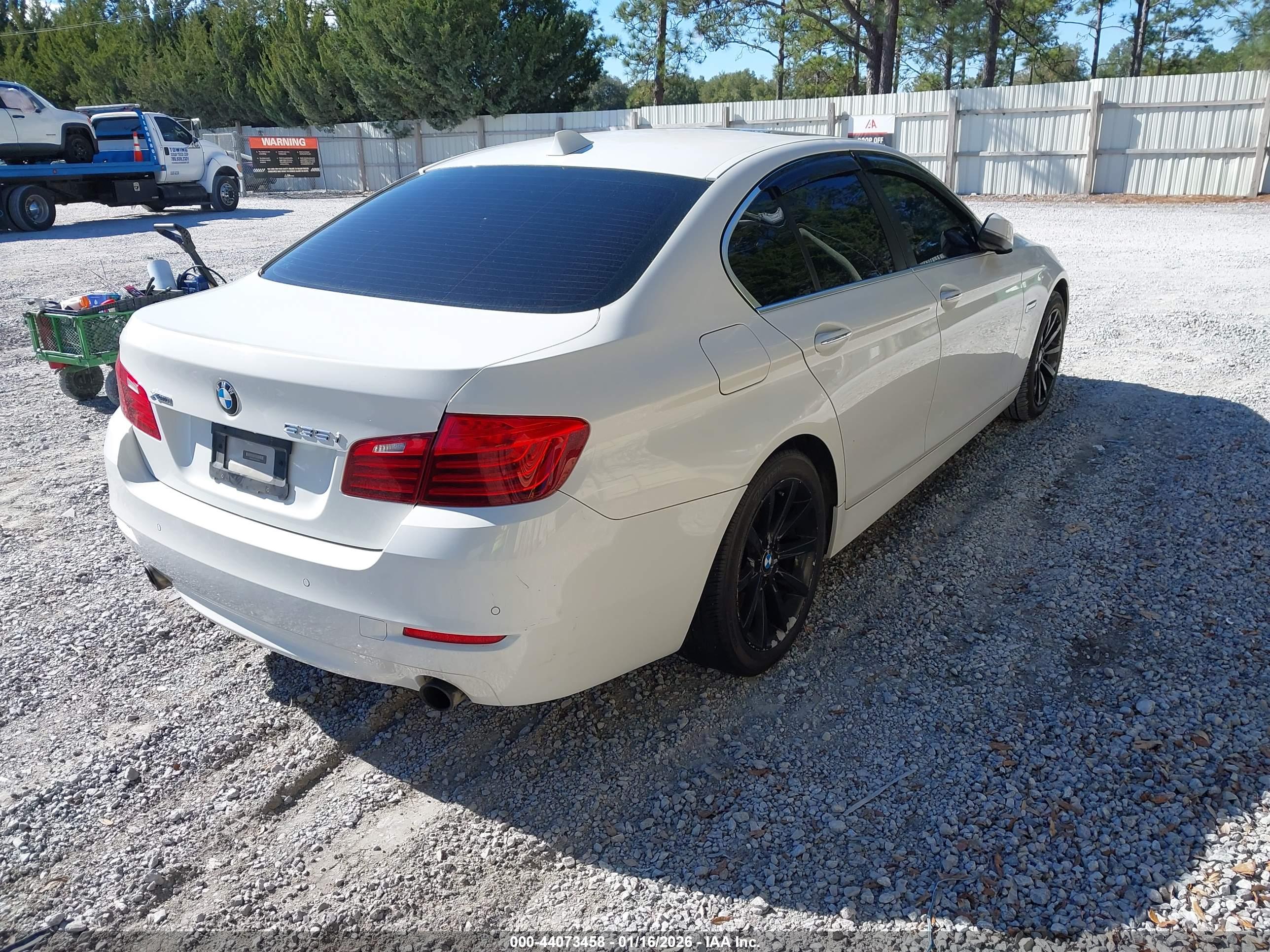 BMW 535I image 4