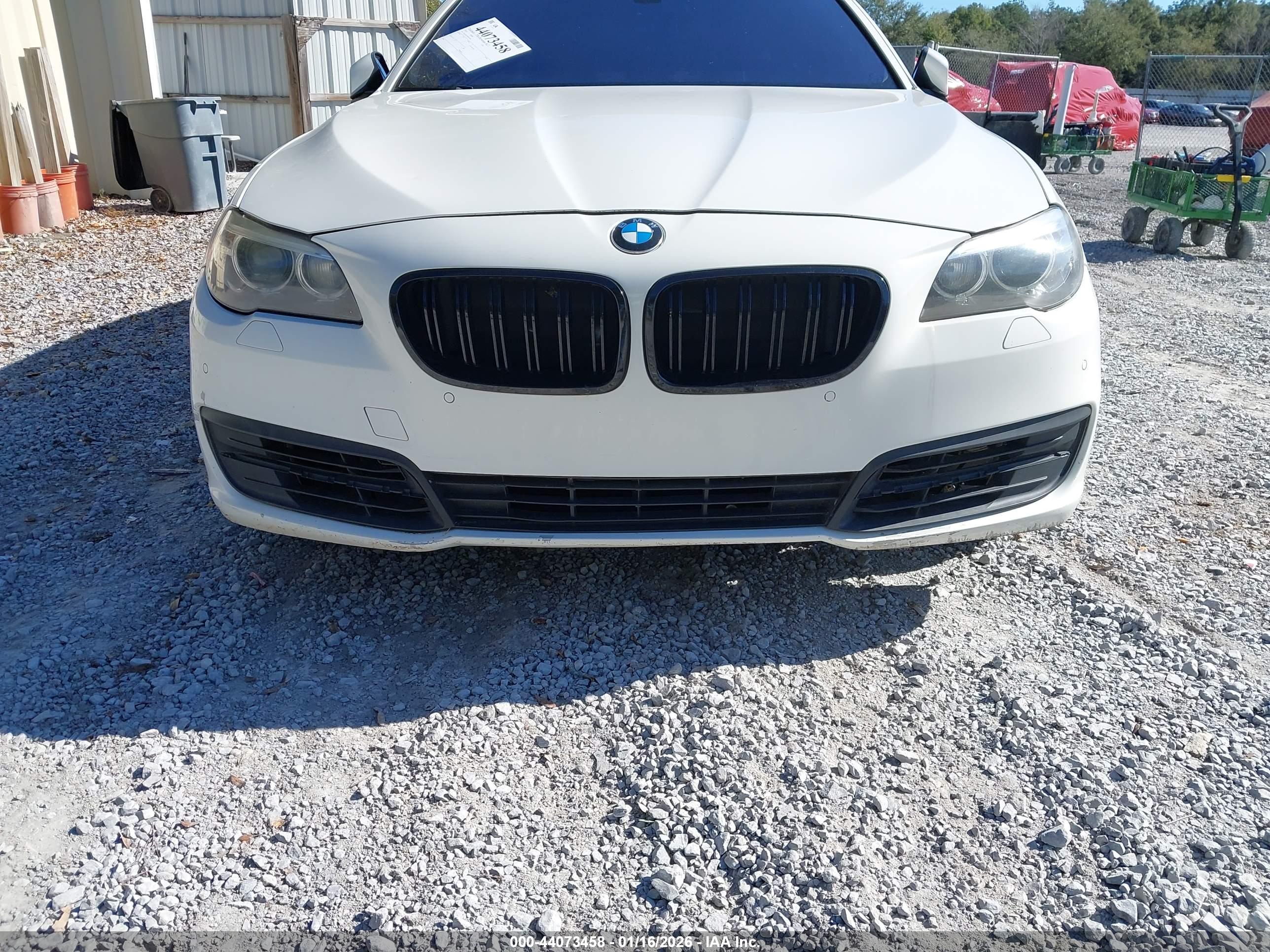 BMW 535I image 6
