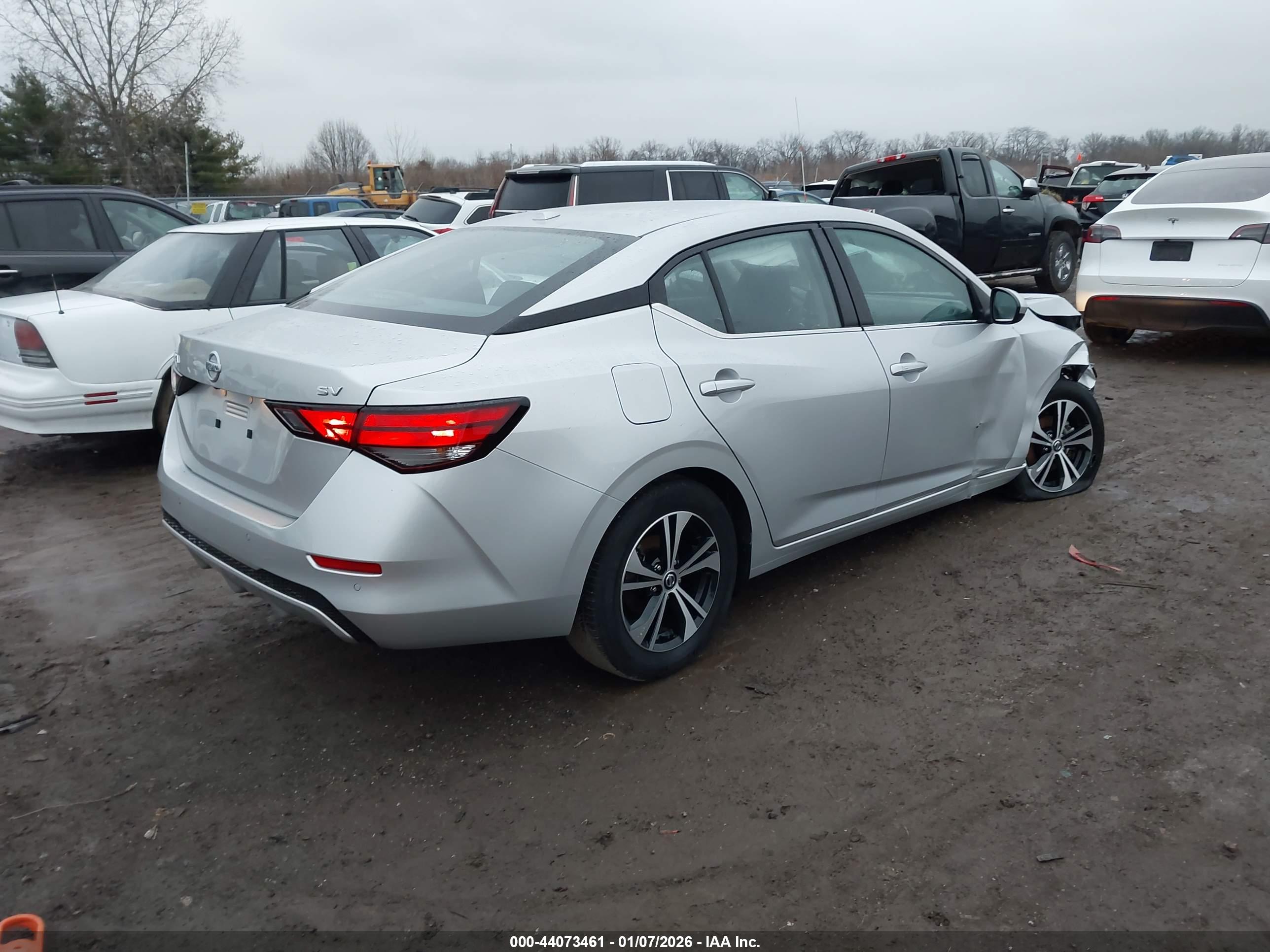 NISSAN SENTRA image 4