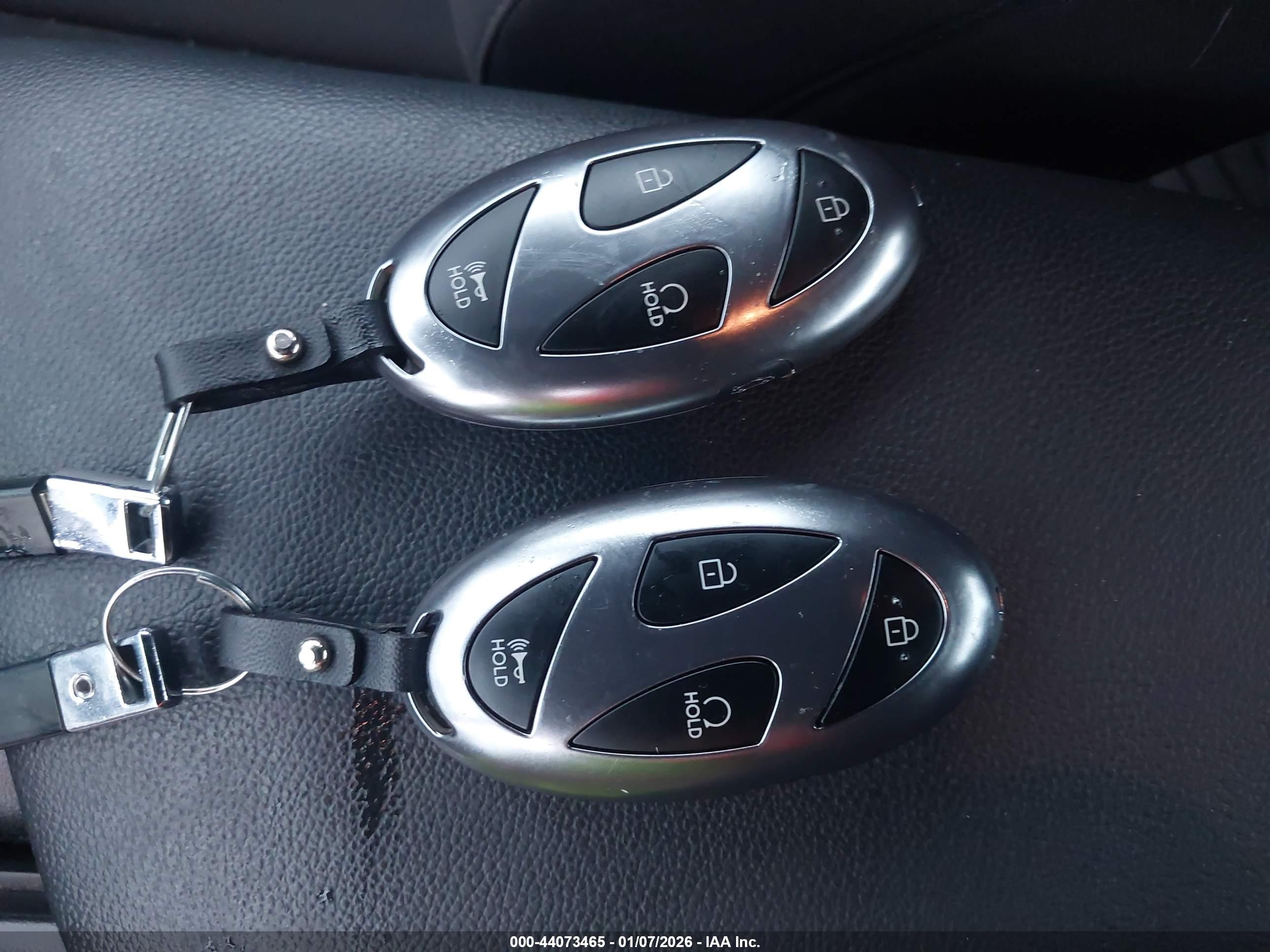 HYUNDAI ELANTRA image 11