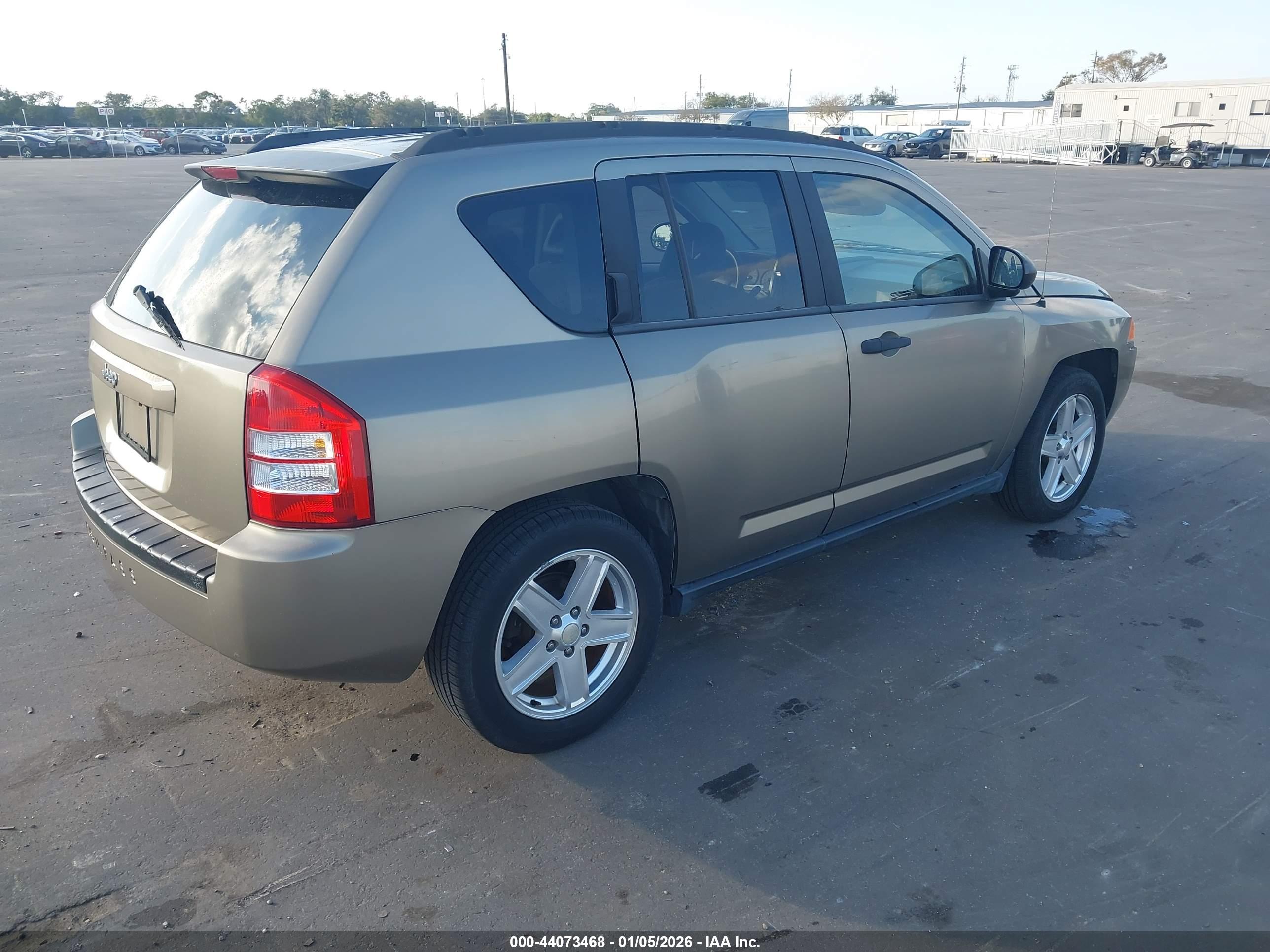 JEEP COMPASS image 4