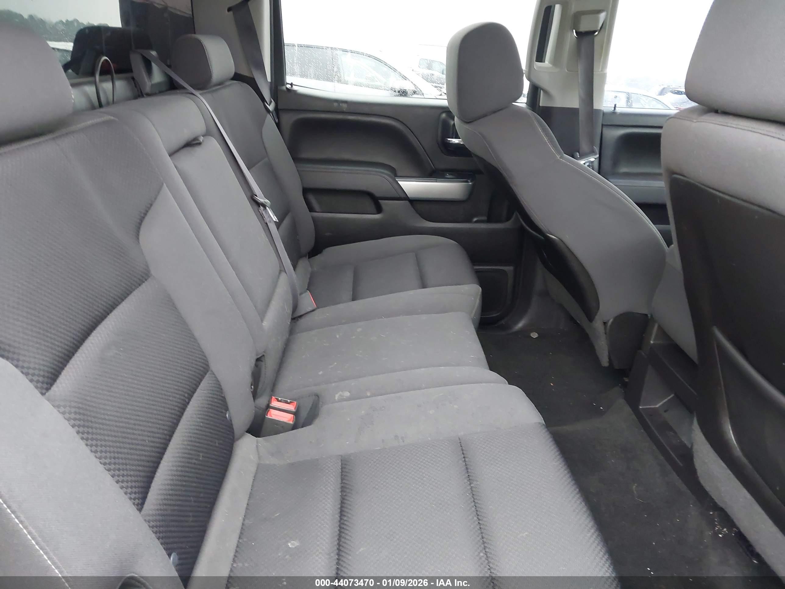 CHEVROLET SILVERADO image 8
