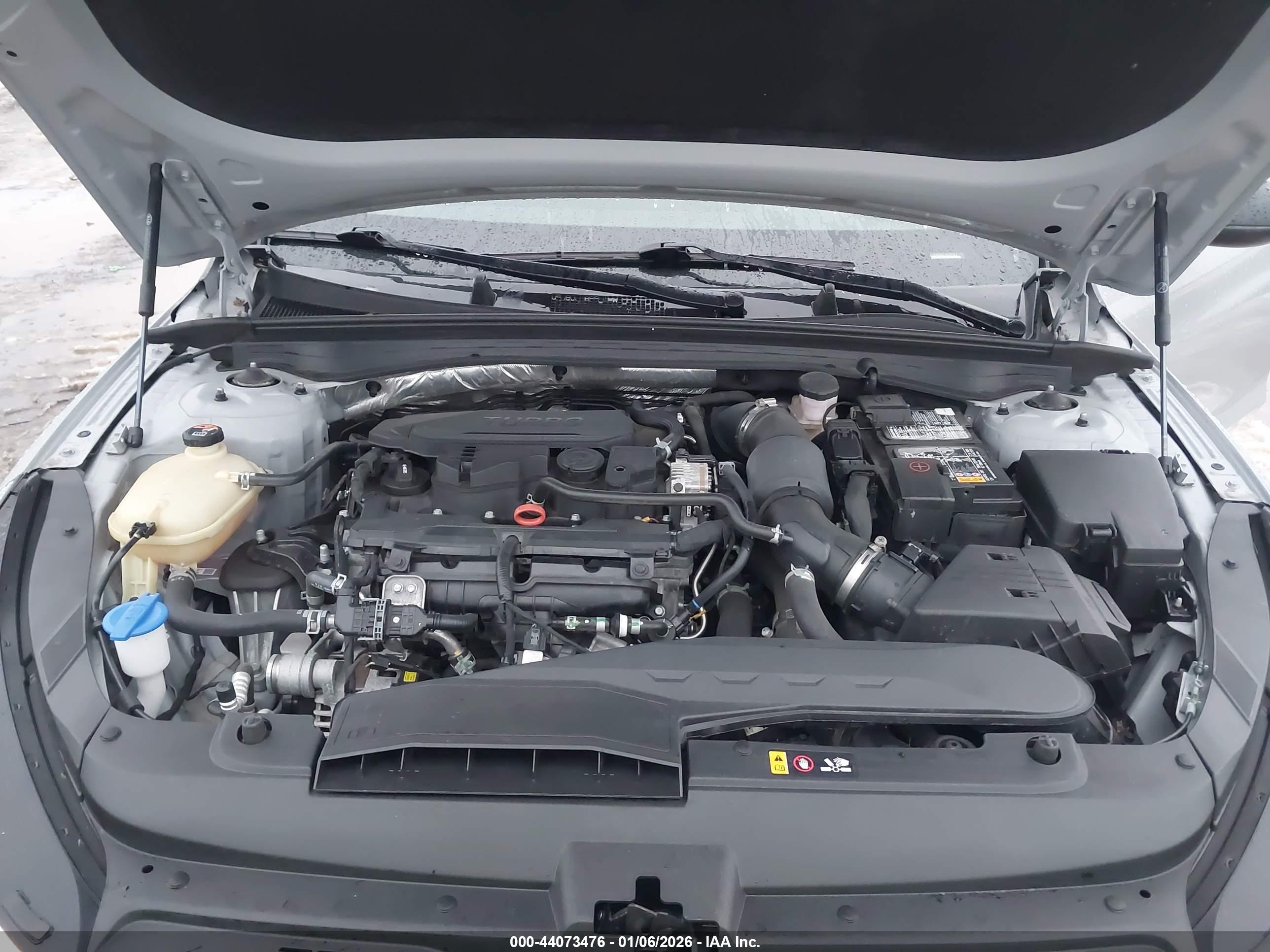 KIA K5 image 10