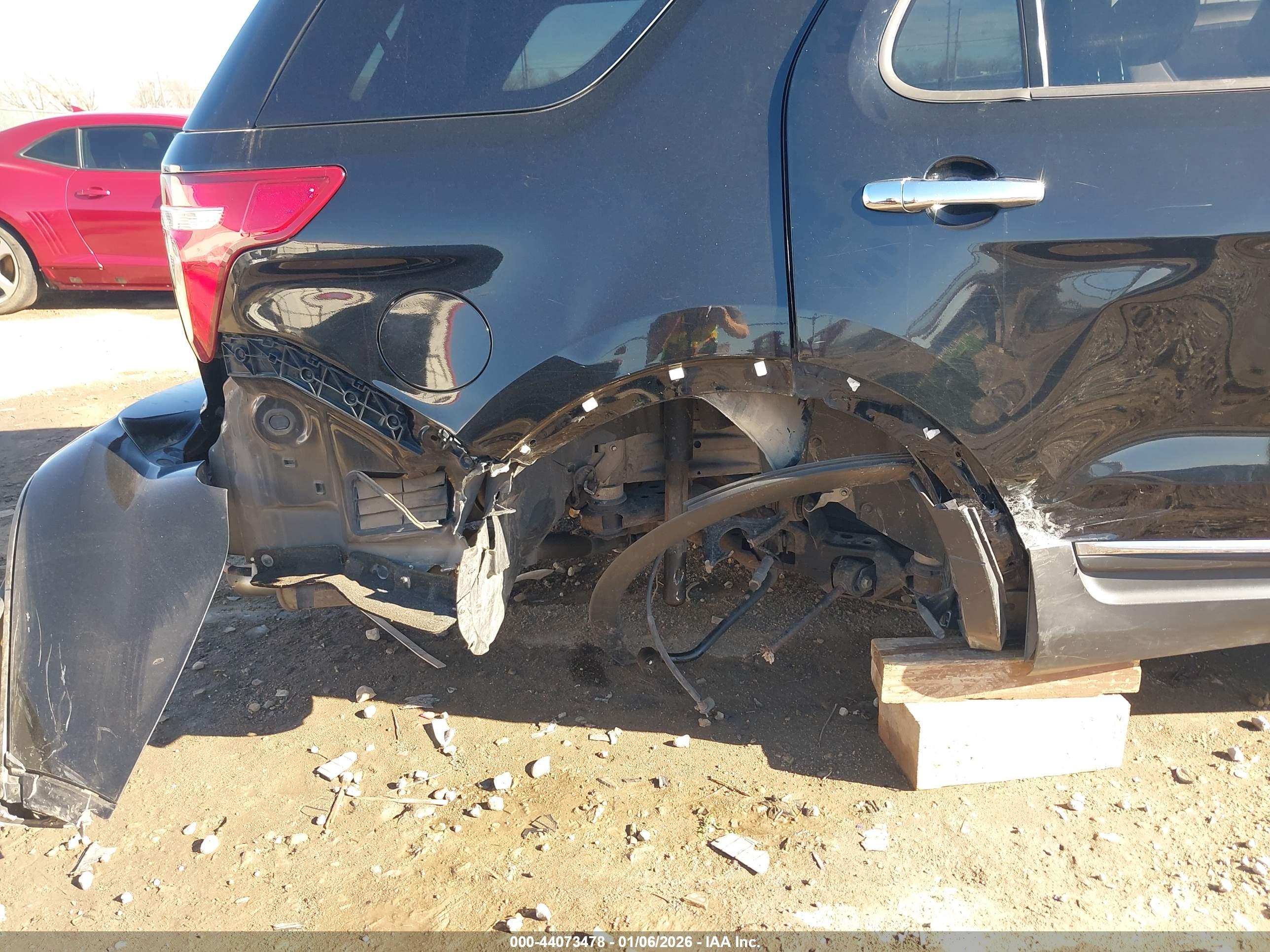 FORD EXPLORER image 6