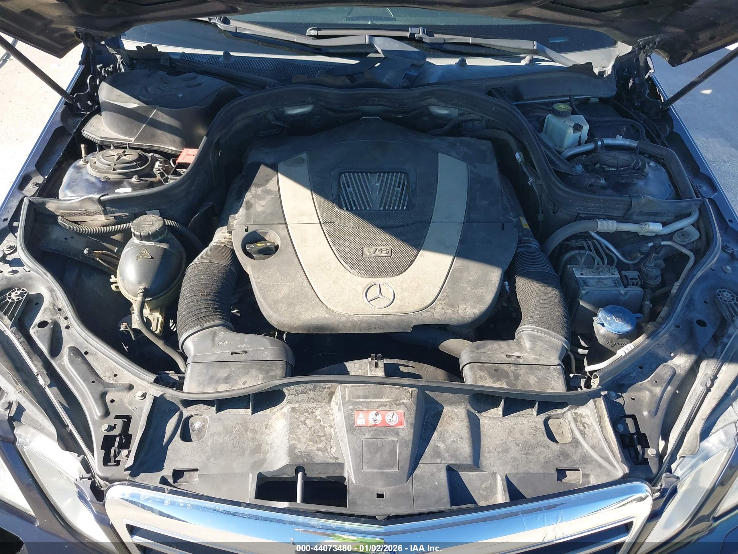 MERCEDES-BENZ E image 10