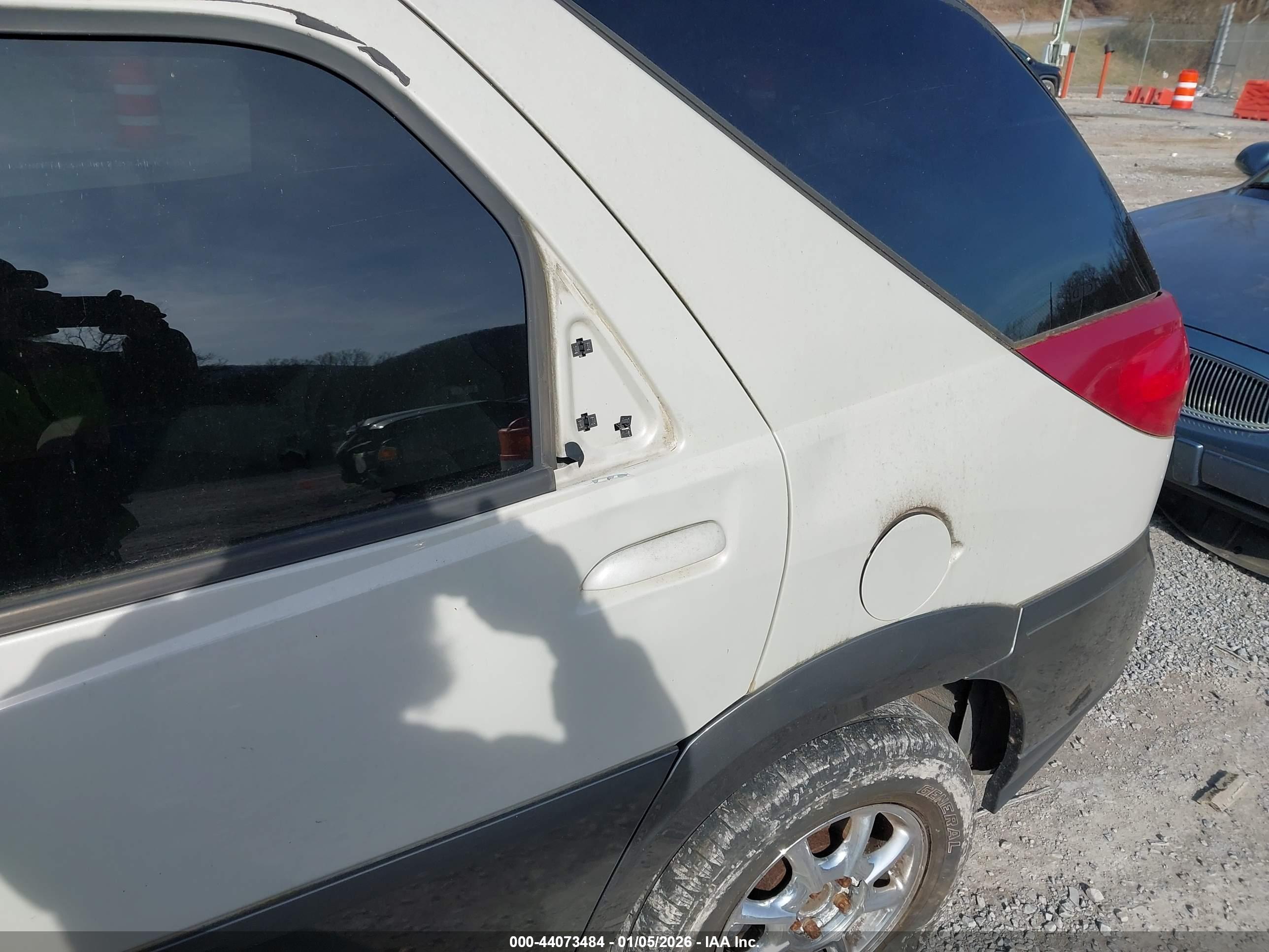 BUICK RENDEZVOUS image 6