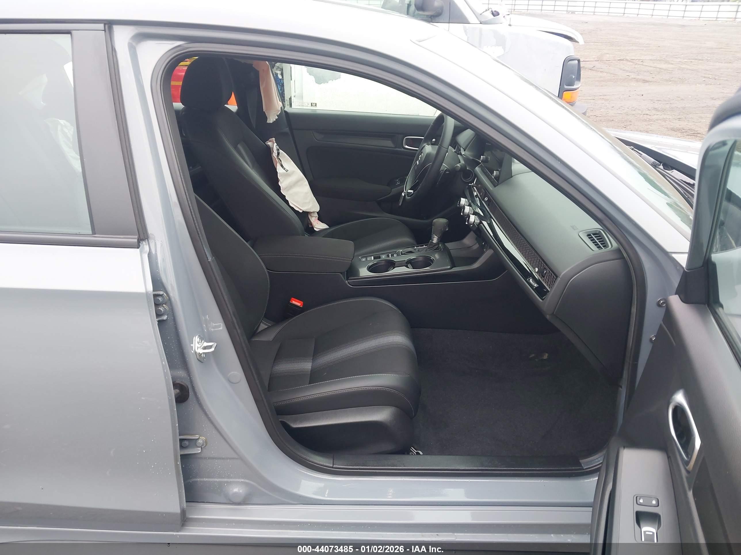 HONDA CIVIC image 5
