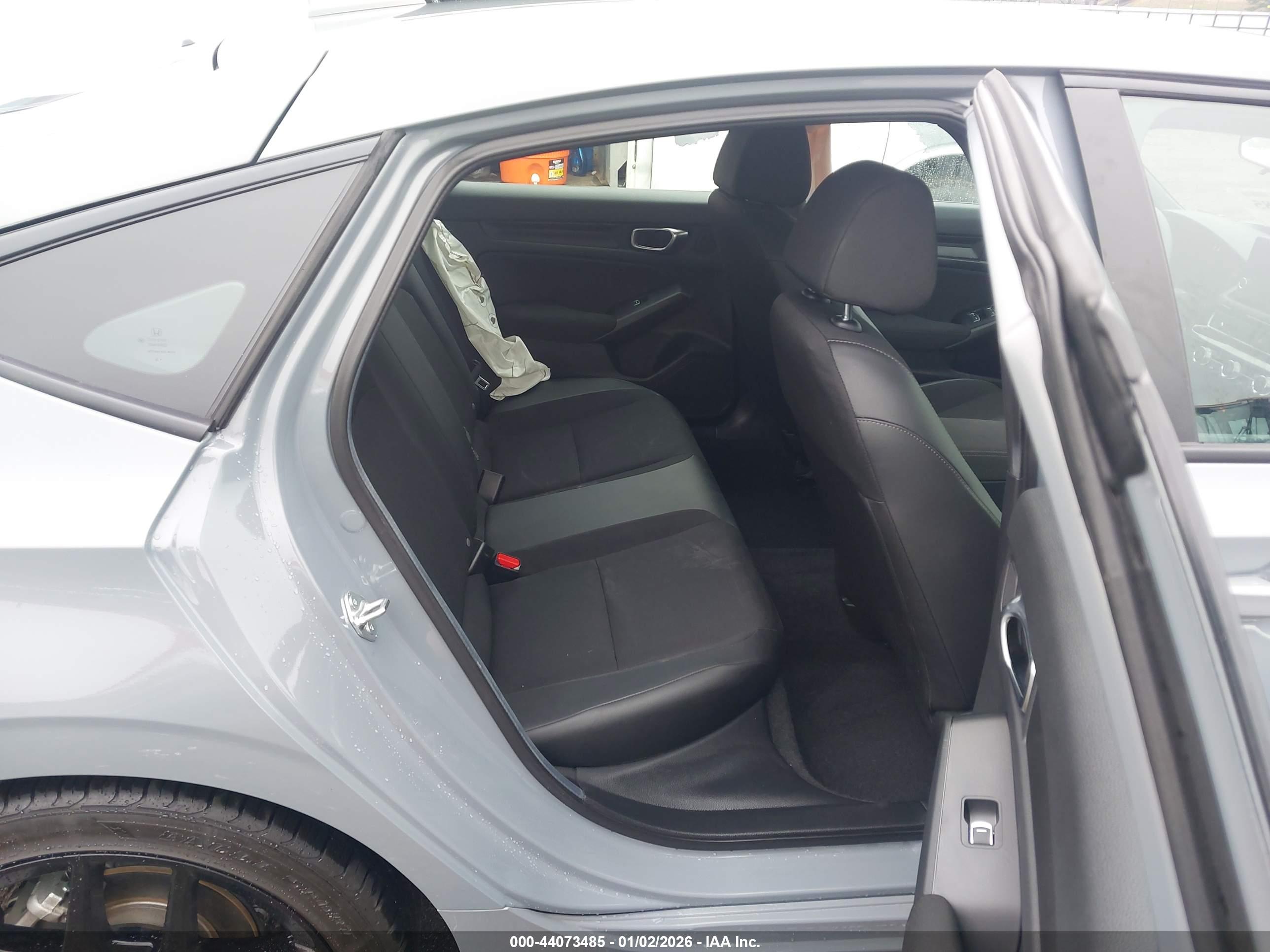 HONDA CIVIC image 8