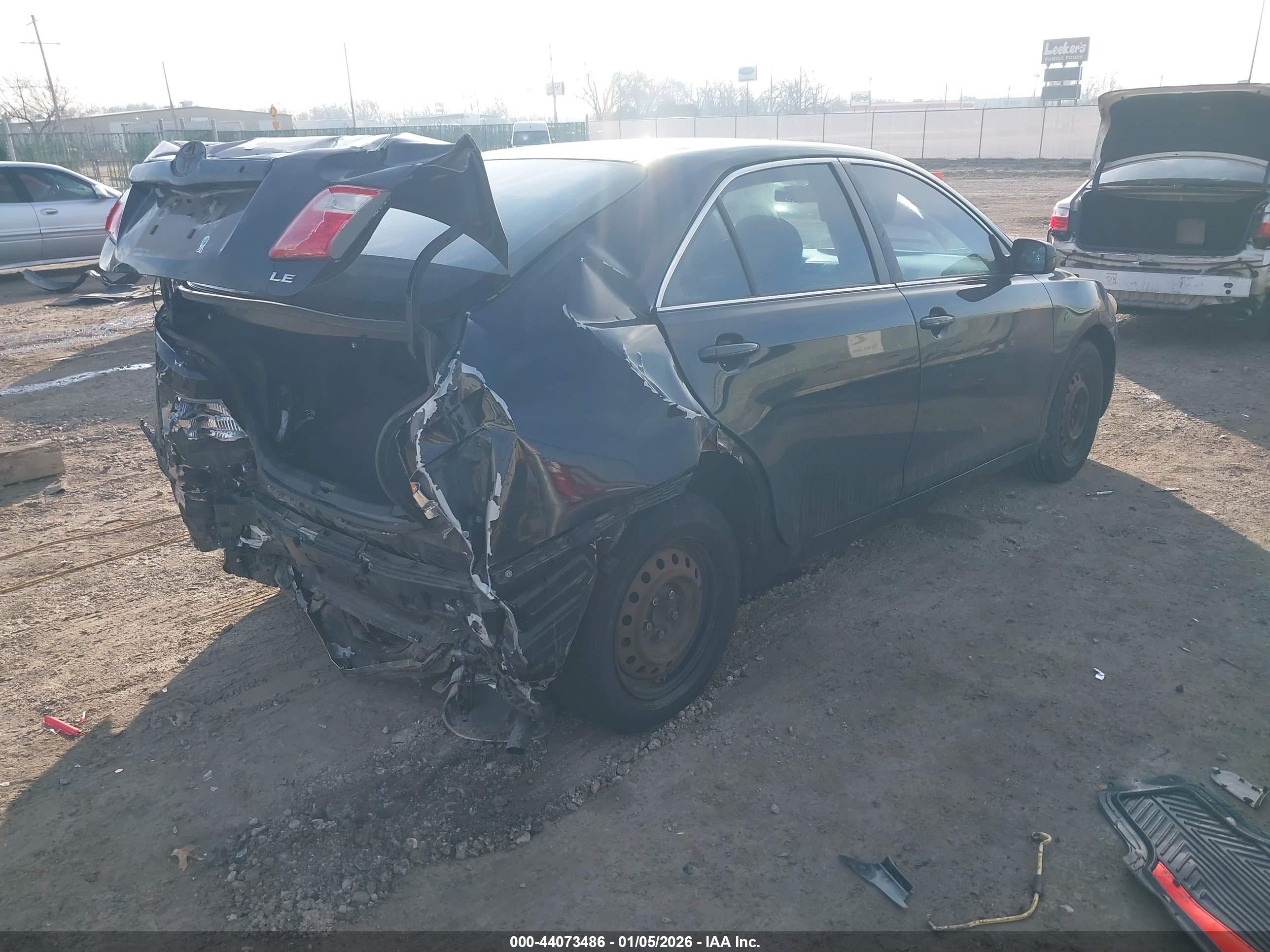 TOYOTA CAMRY image 4