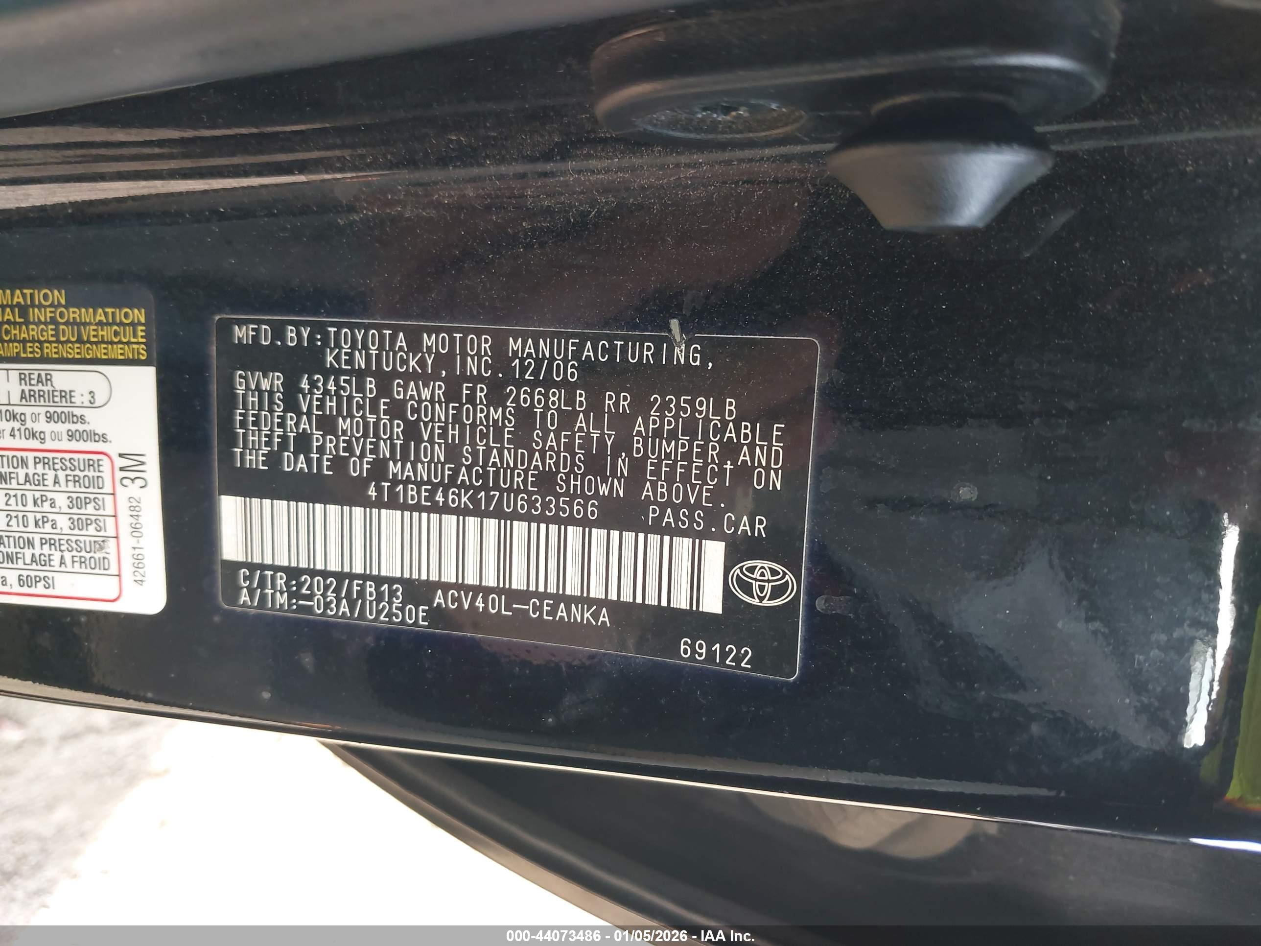 TOYOTA CAMRY image 9