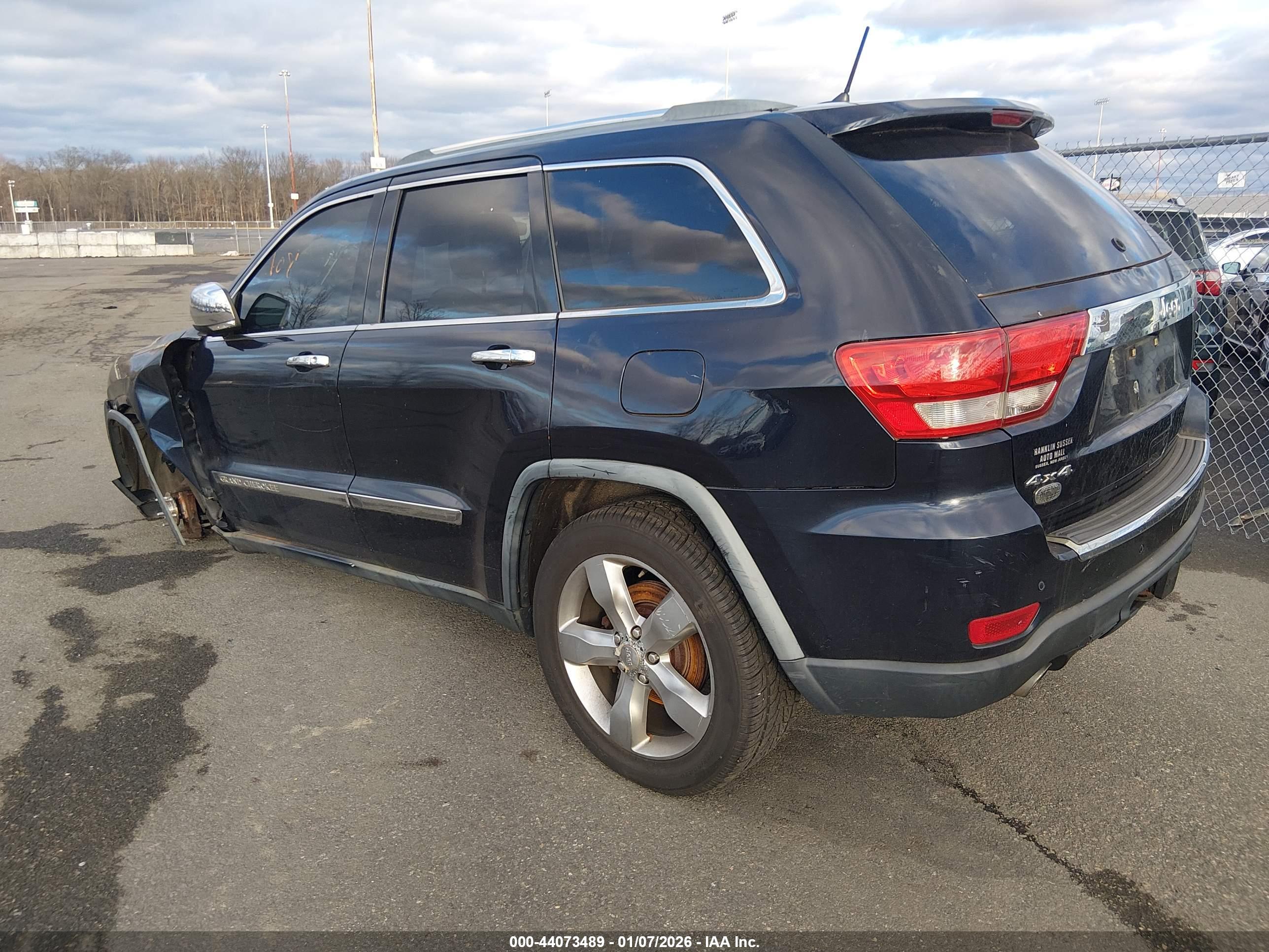 JEEP GRAND image 3