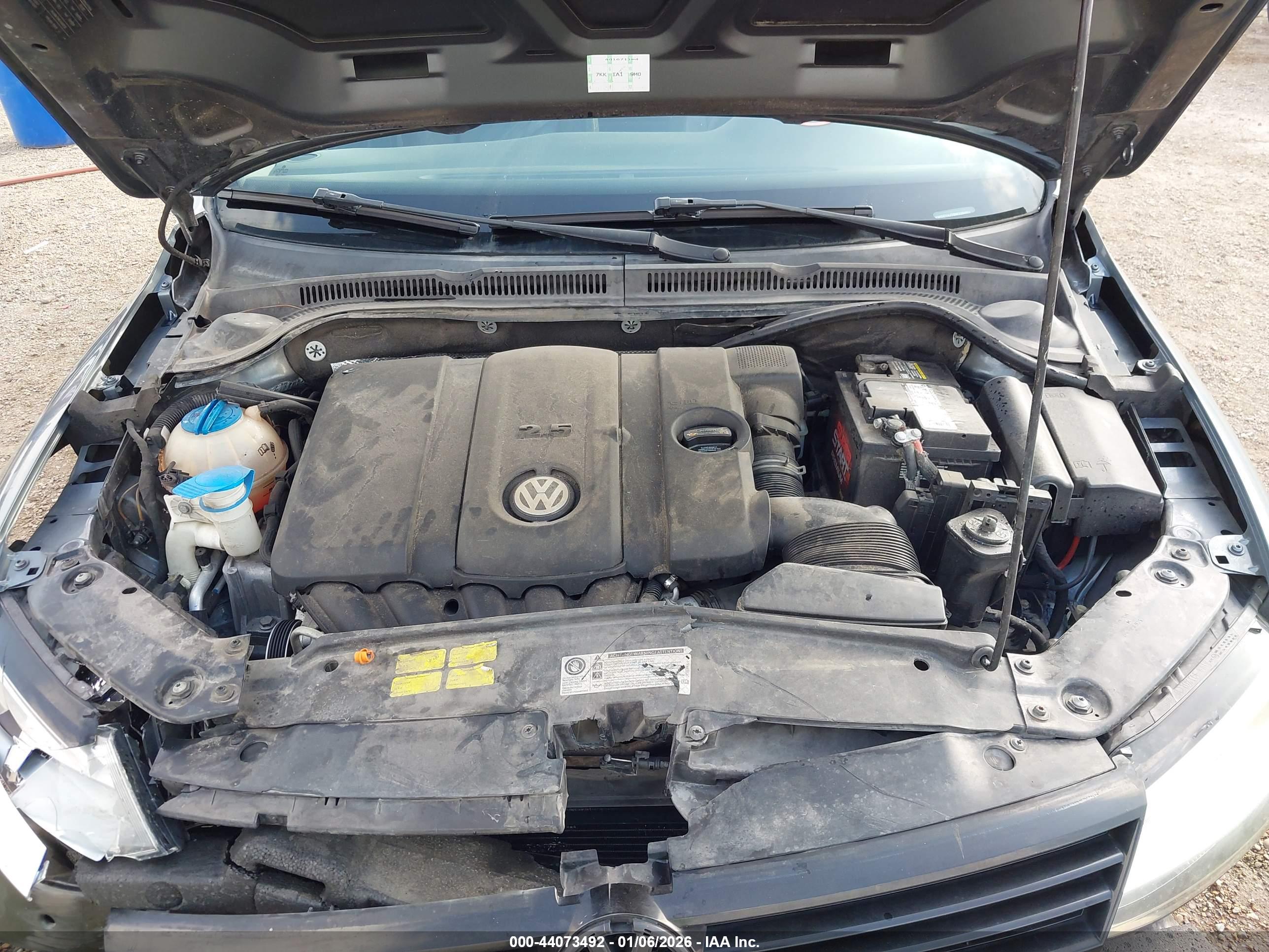 VOLKSWAGEN JETTA image 10