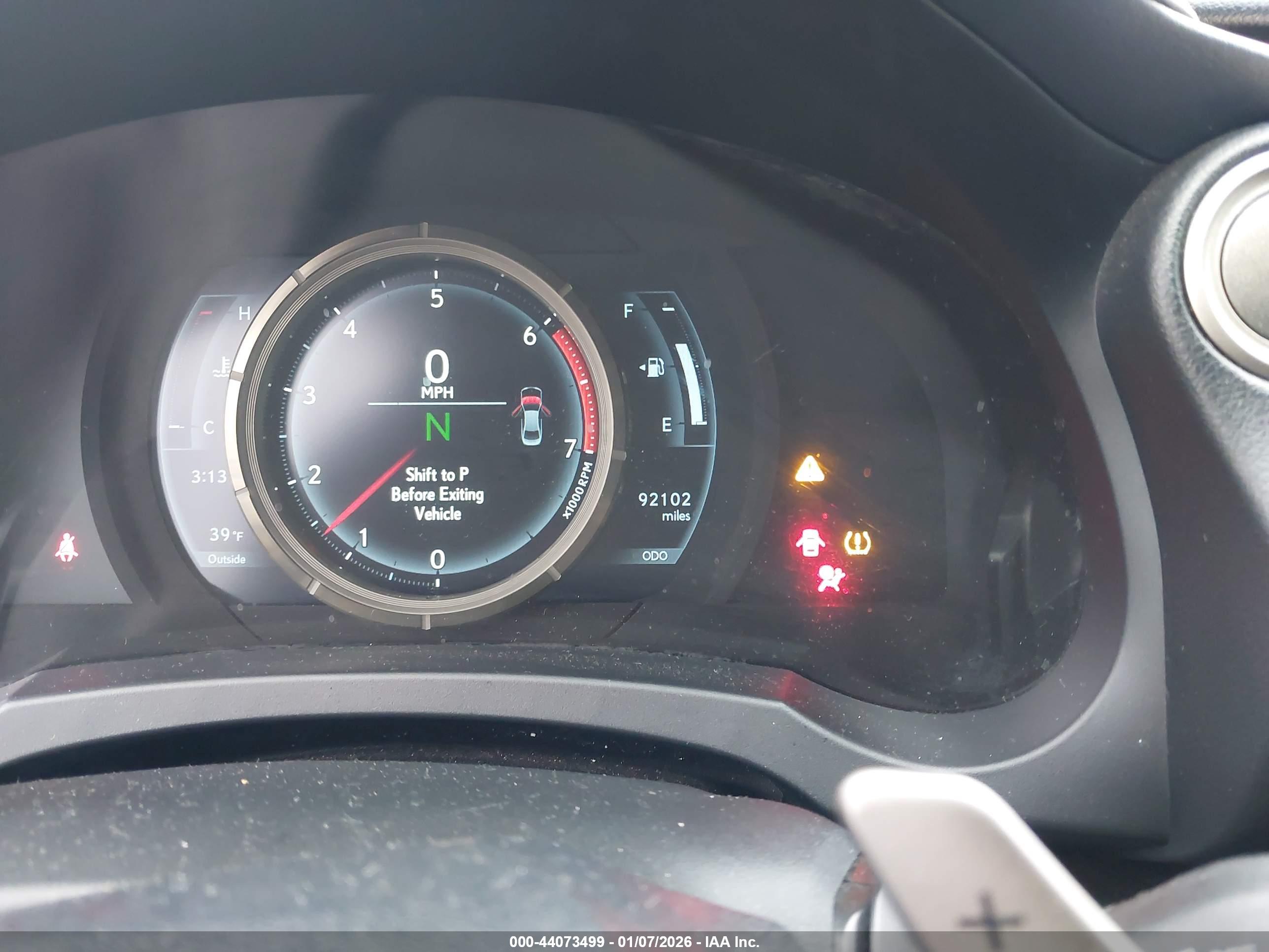 LEXUS IS image 7