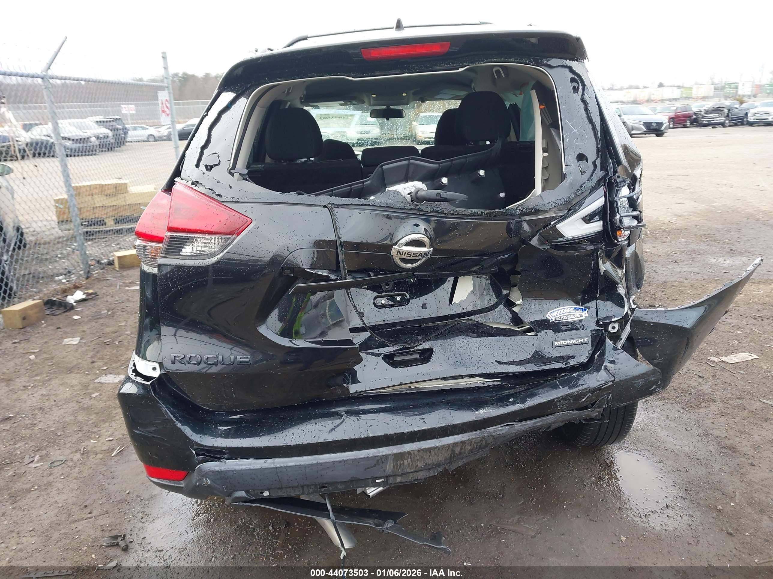 NISSAN ROGUE image 6